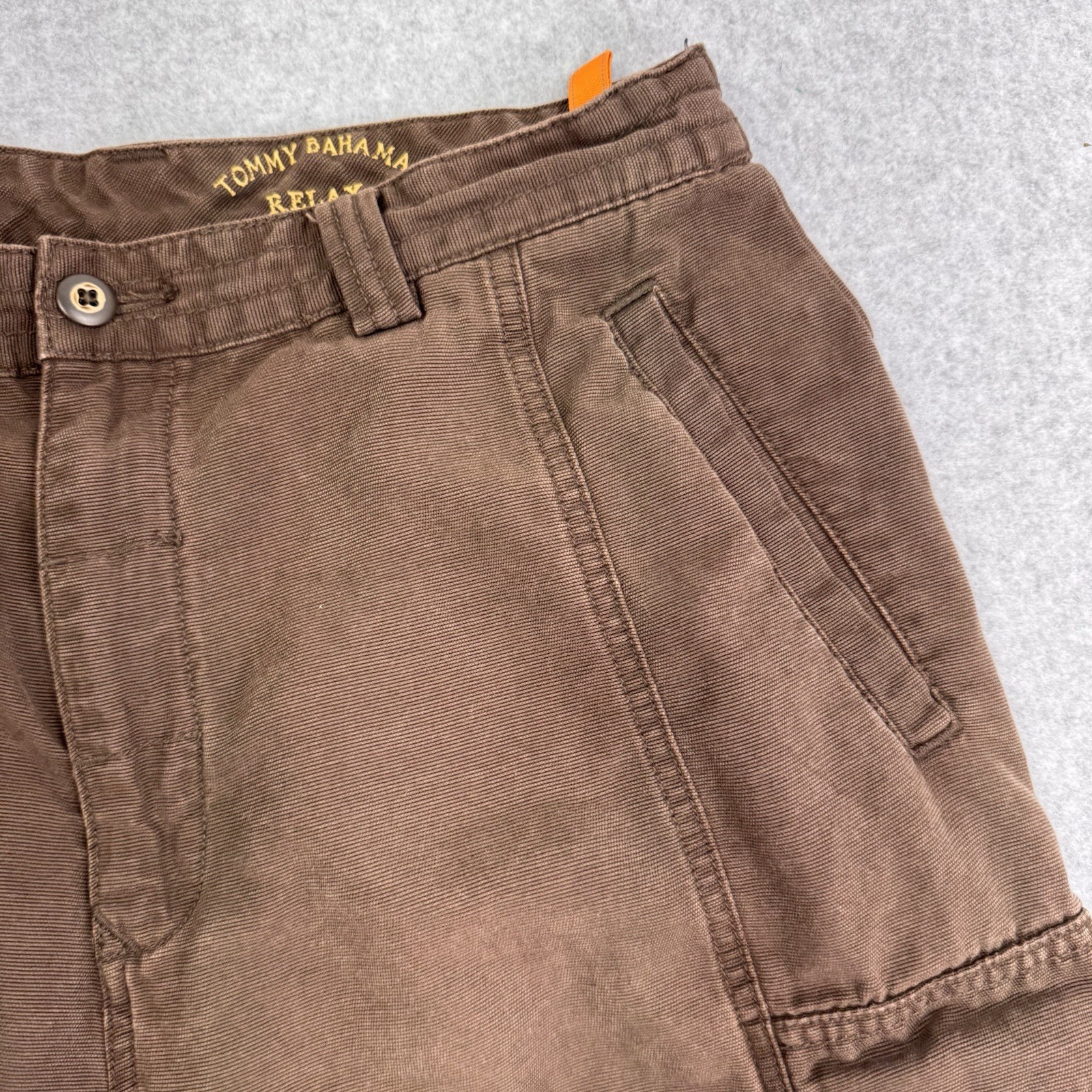 Tommy Bahama Shorts Men 33 Brown Cargo Relax Cotton Casual Travel Beach Vacation