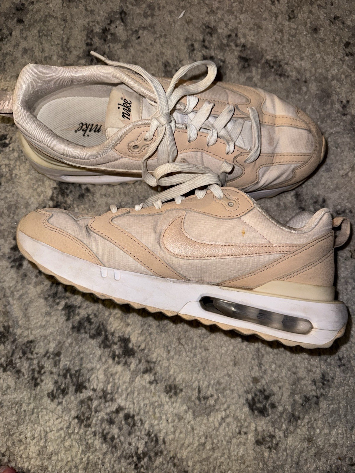 Nike Air Max Dawn Low Top Lace-Up Sneakers Beige/White Mesh DR2395-600