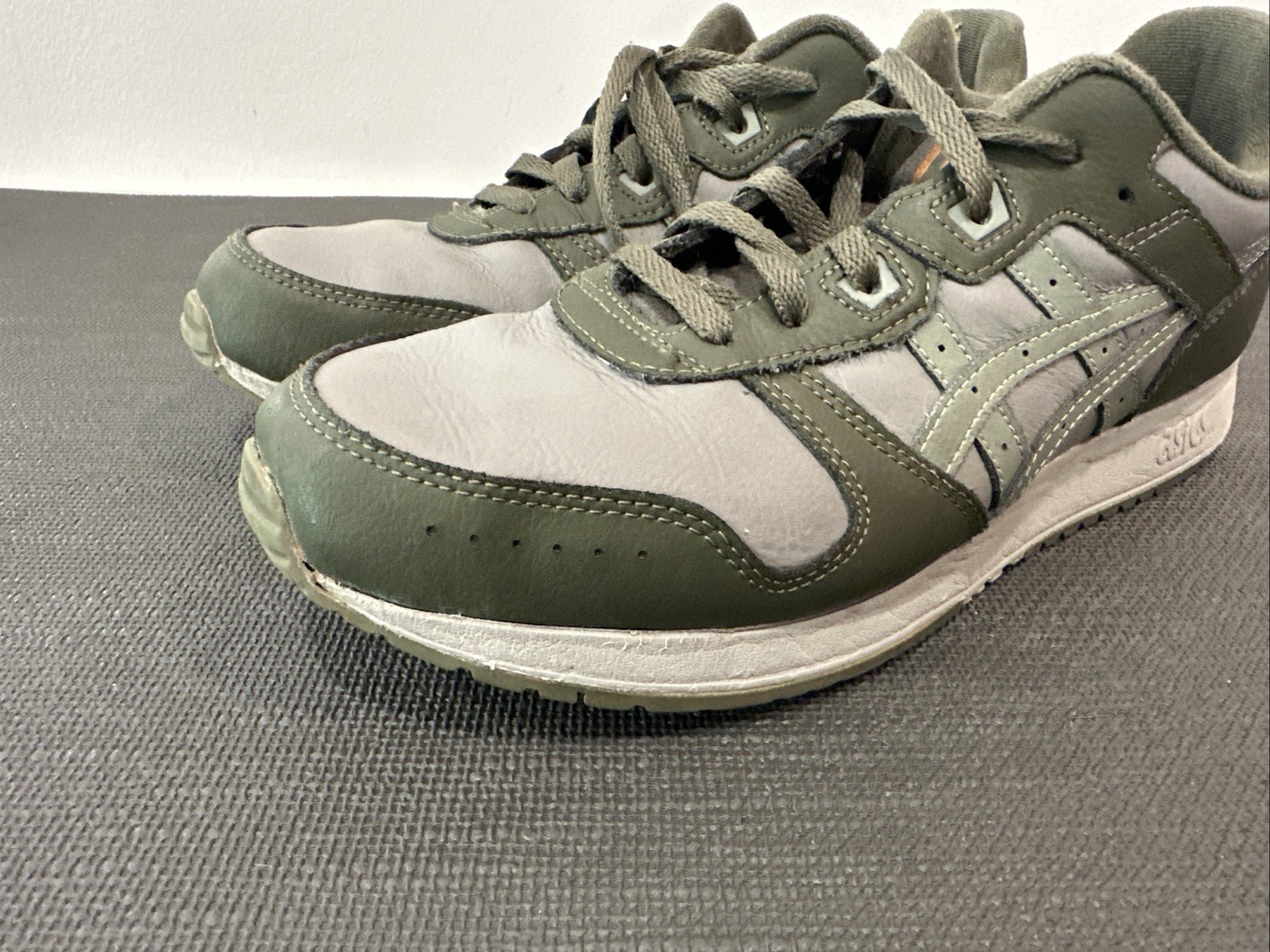 Size 9.5 – Asics Lyte Classic Lichen Green Clay Grey