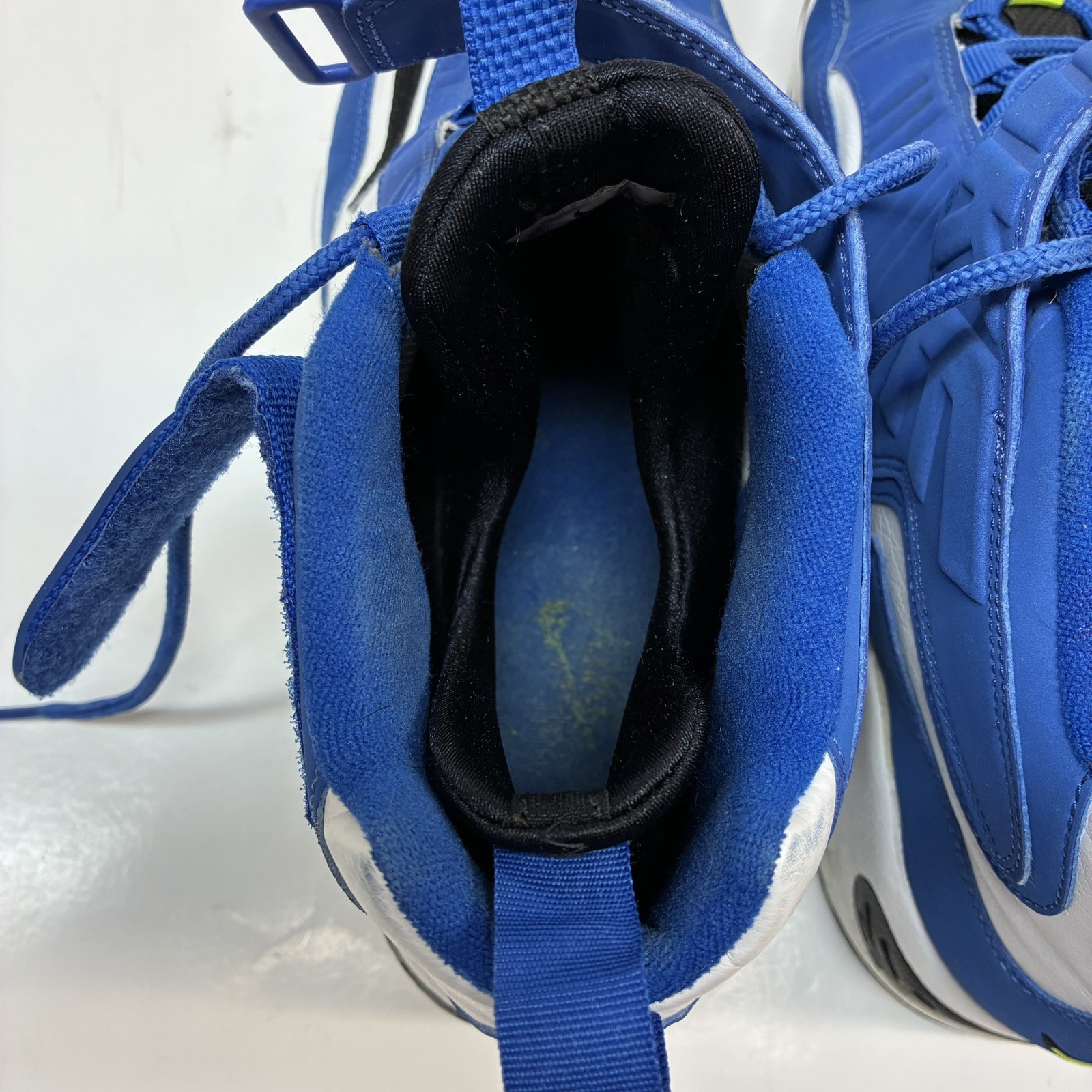 Nike Men’s Blue Air Griffey Max Varsity Royal Sneakers Size 11 us.
