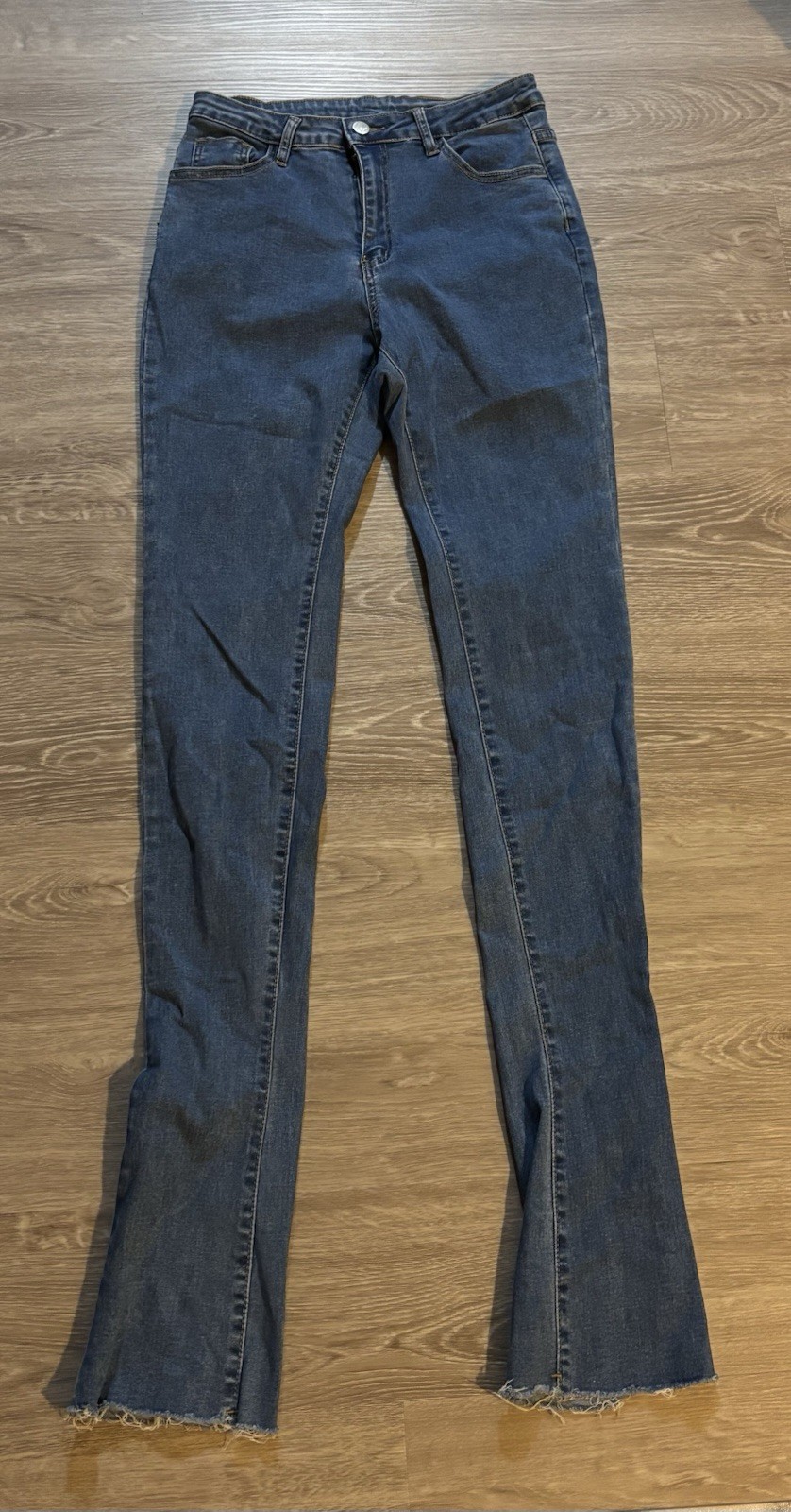 SHEIN Women’s Mid-Waist Pile Flared Jeans sz 6 M