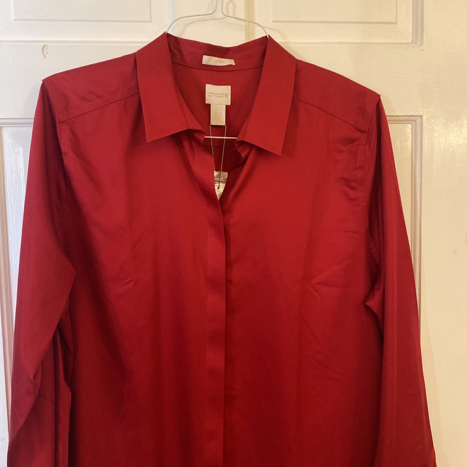 Chicos Shirt Size 3.5 (18) Red 3/4 Sleeve No Iron SateenButton Up Career Office