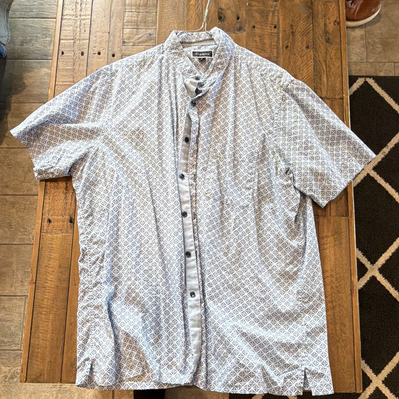 Club Room Men’s Blue/White Geometric Woven SS Button-Up Point Collar XL