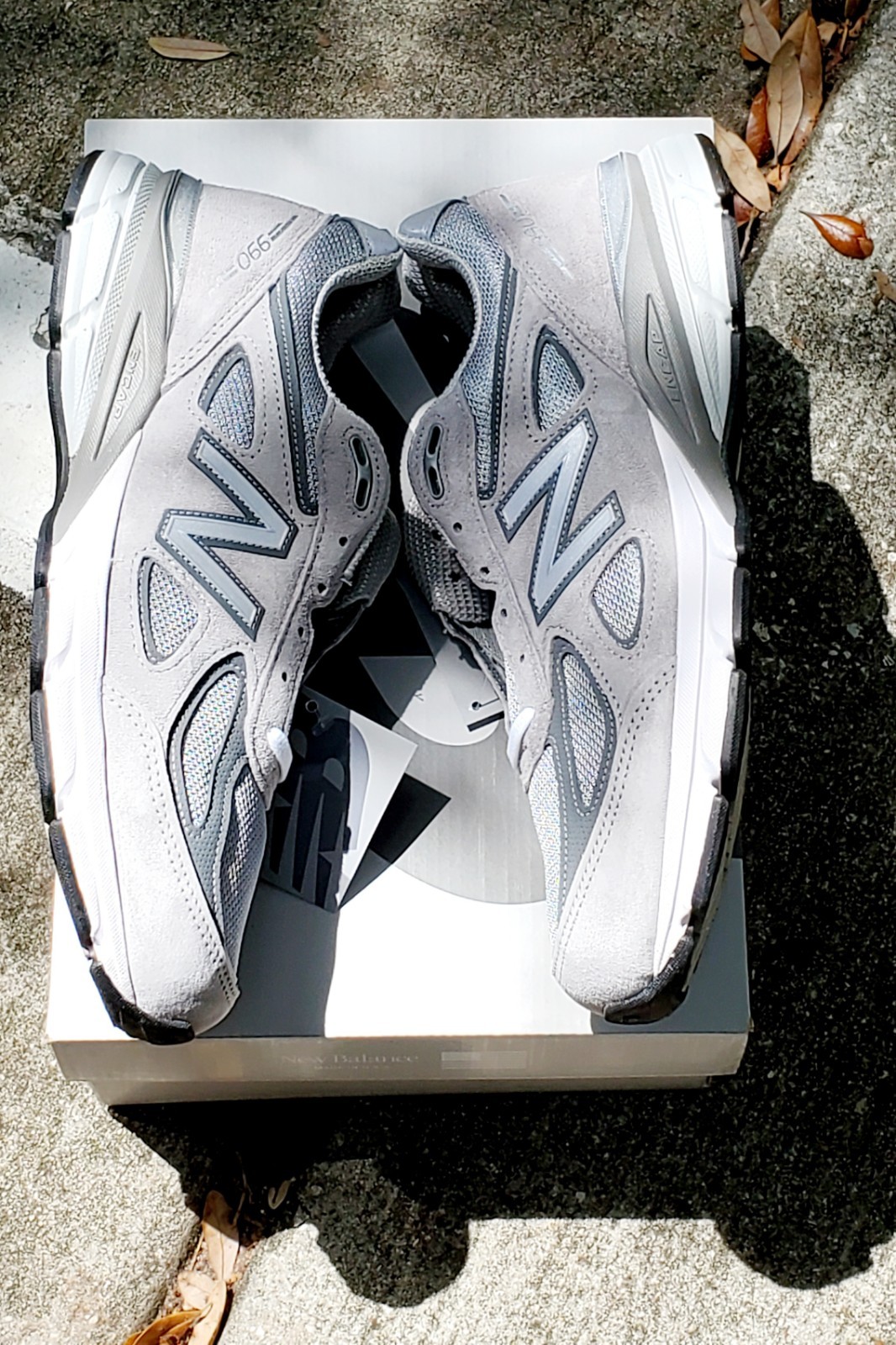 New Balance 990v4 Grey Silver Size 10.5 Made in USA U990GR4