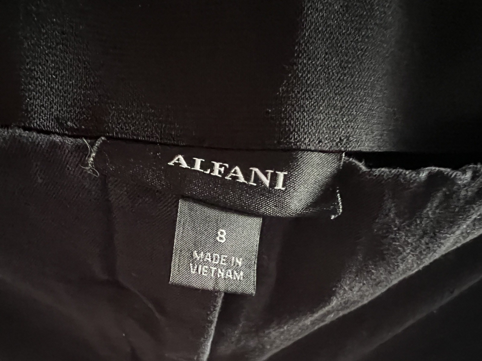 Alfani women’s black ankle straight pants with riveted ties at ankles size 6