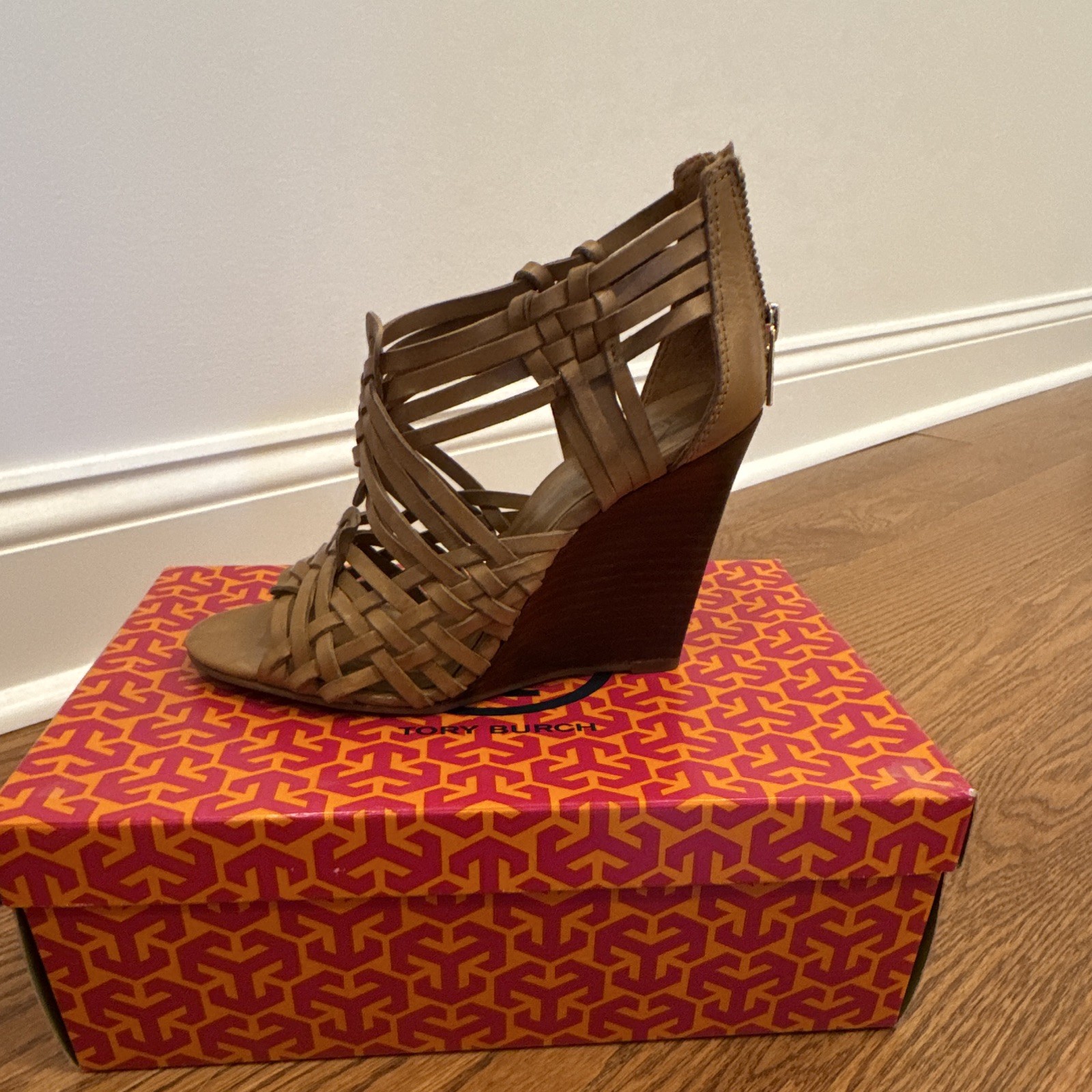 TORY BURCH brown Tan leather woven slingback wedge Sandals size 7