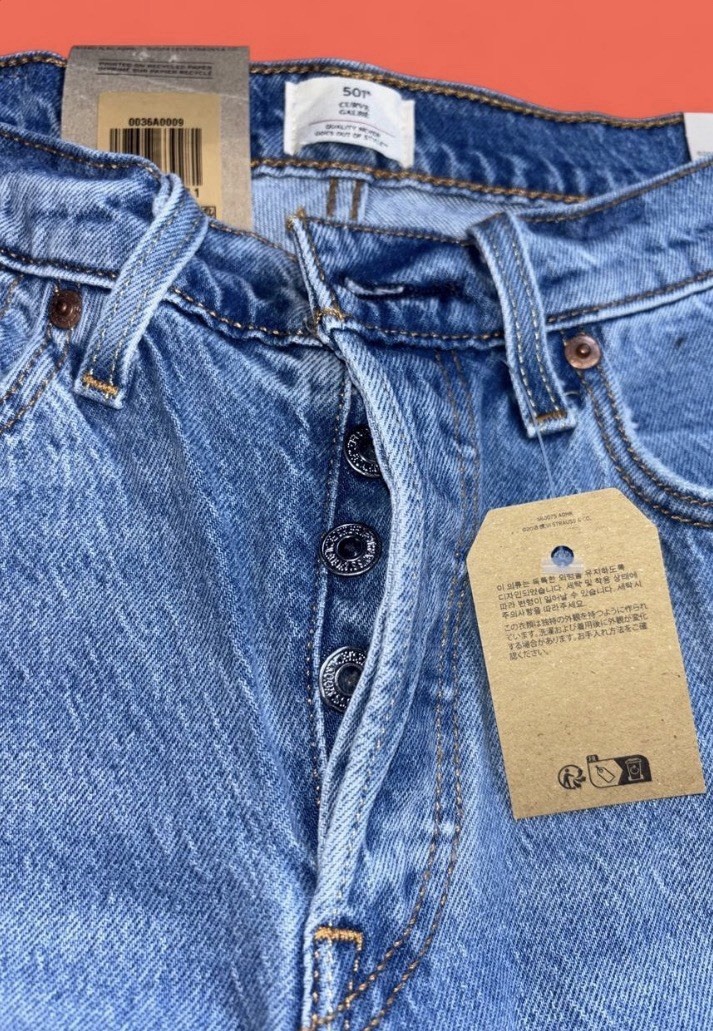 Brand New With Tags Levi’s 501 Curve Jeans – Size 28, 30