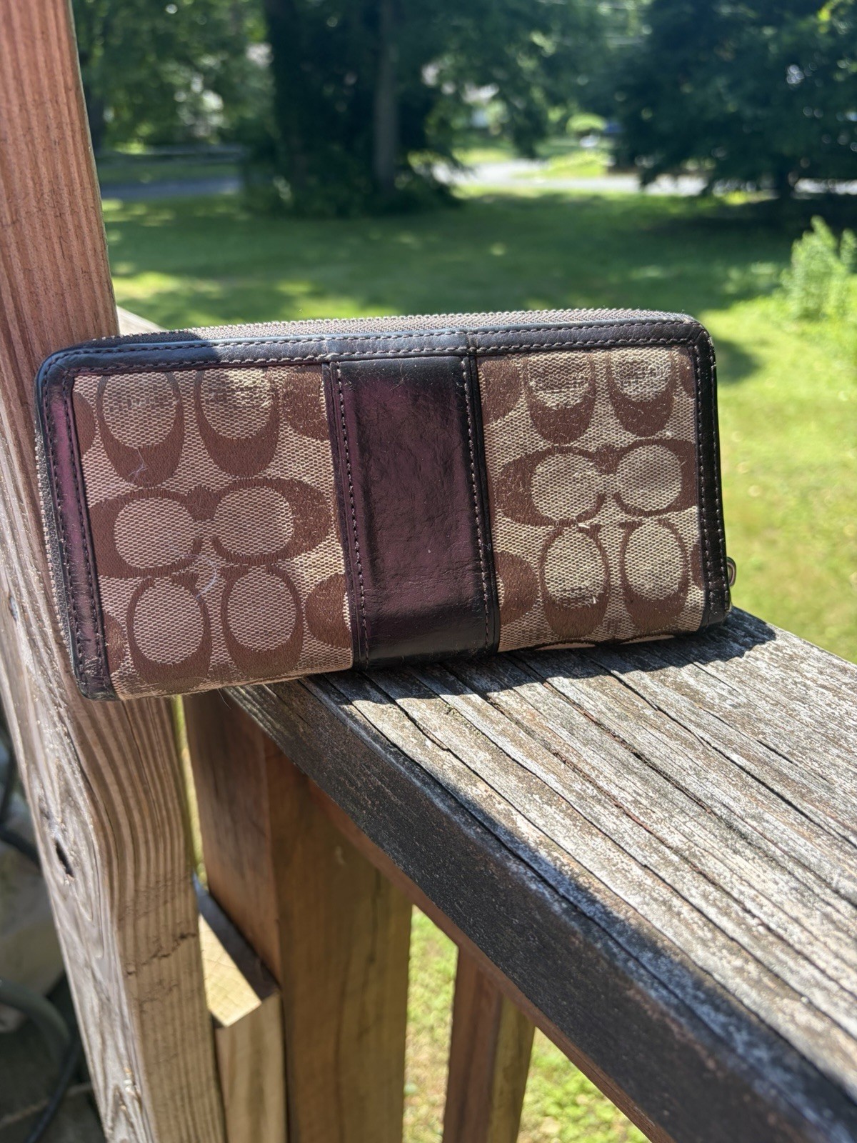 Coach Leather Zip Wallet in Signature Canvas – Khaki & brown leather detailing