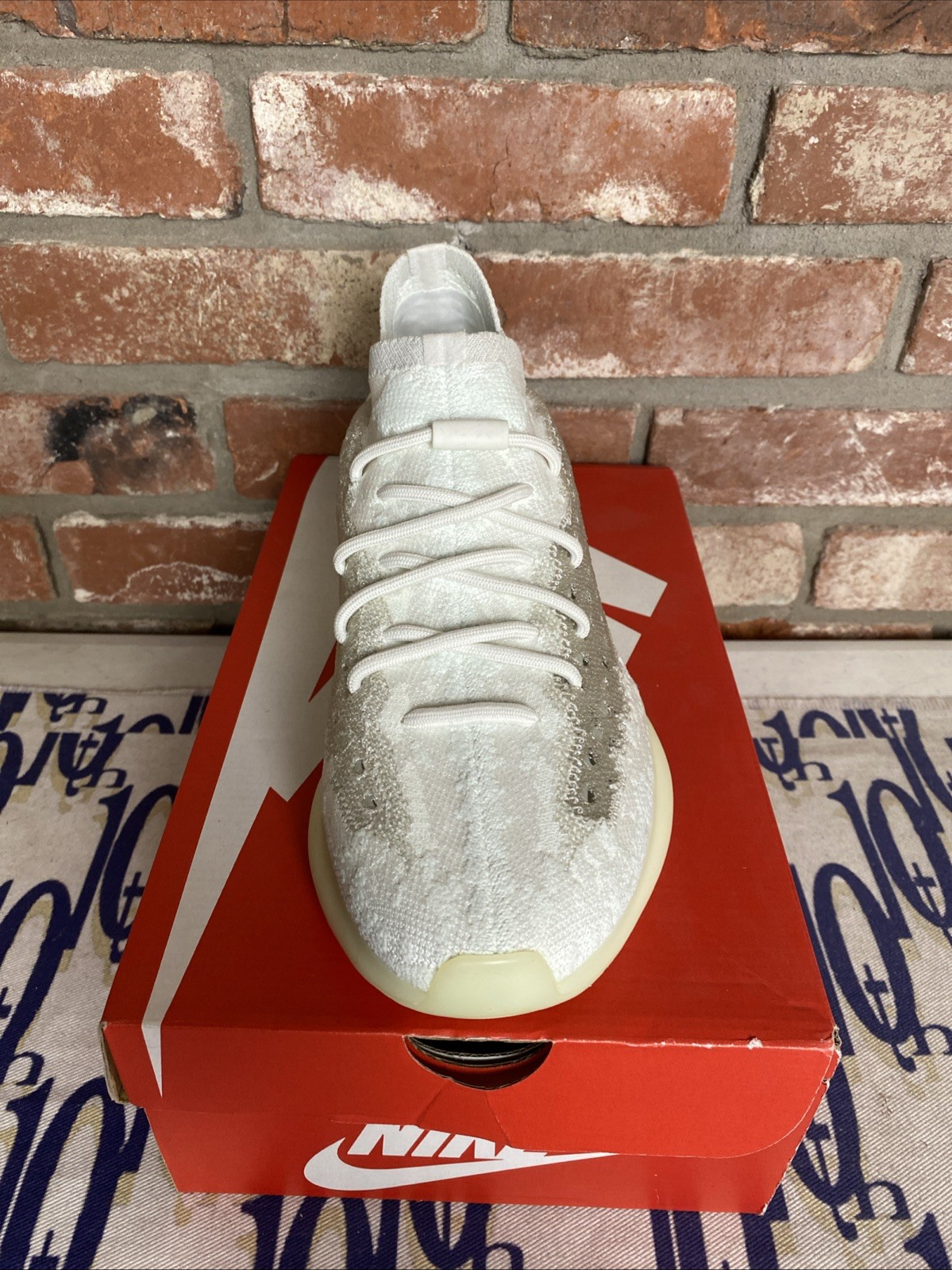 Size 10 Left Show Only – Adidas Men’s Yeezy Boost 380 Calcite Glow Brand New