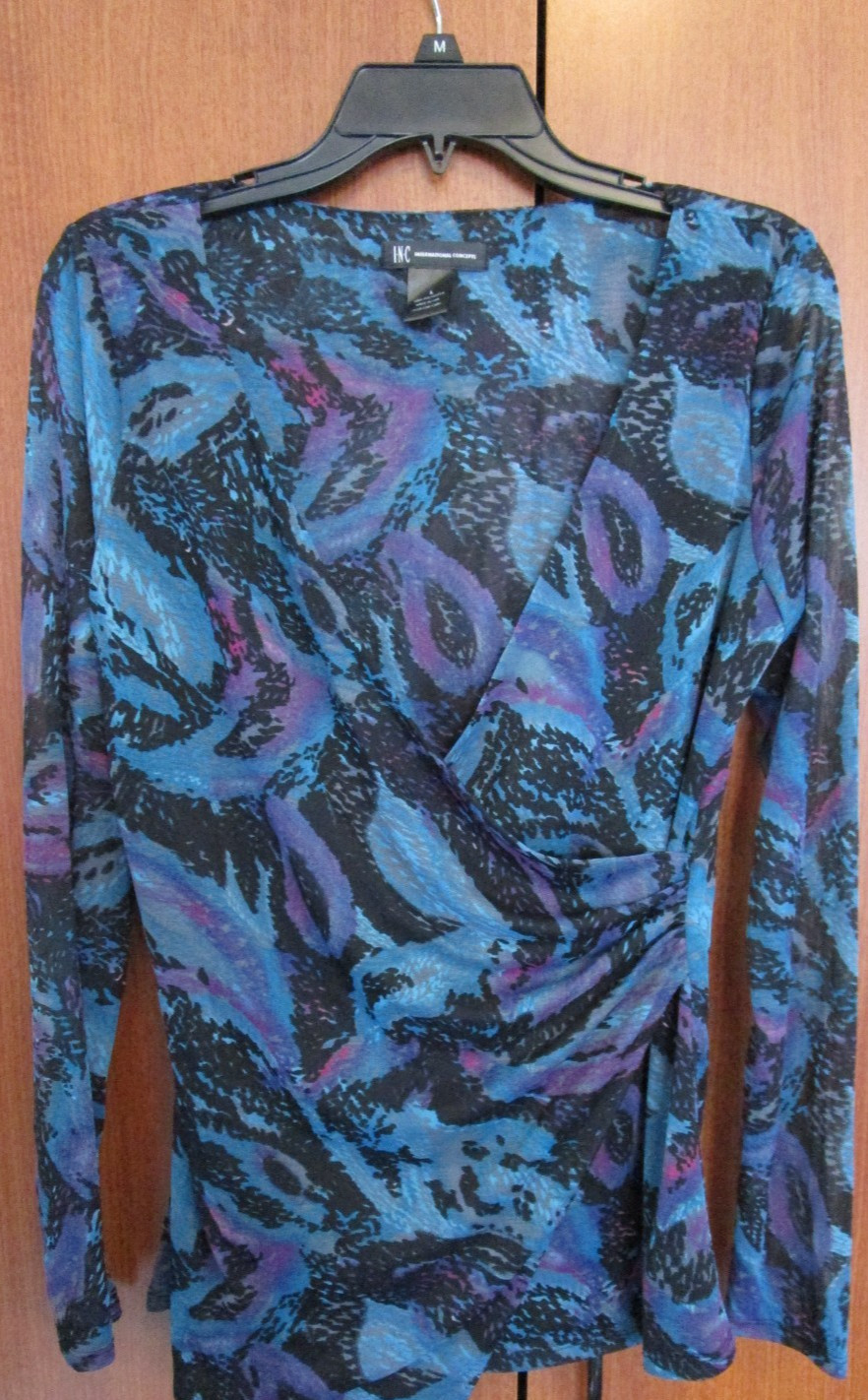 INC International Concepts V Neck Large Top Polyester Bust 39 Length 26.5 in