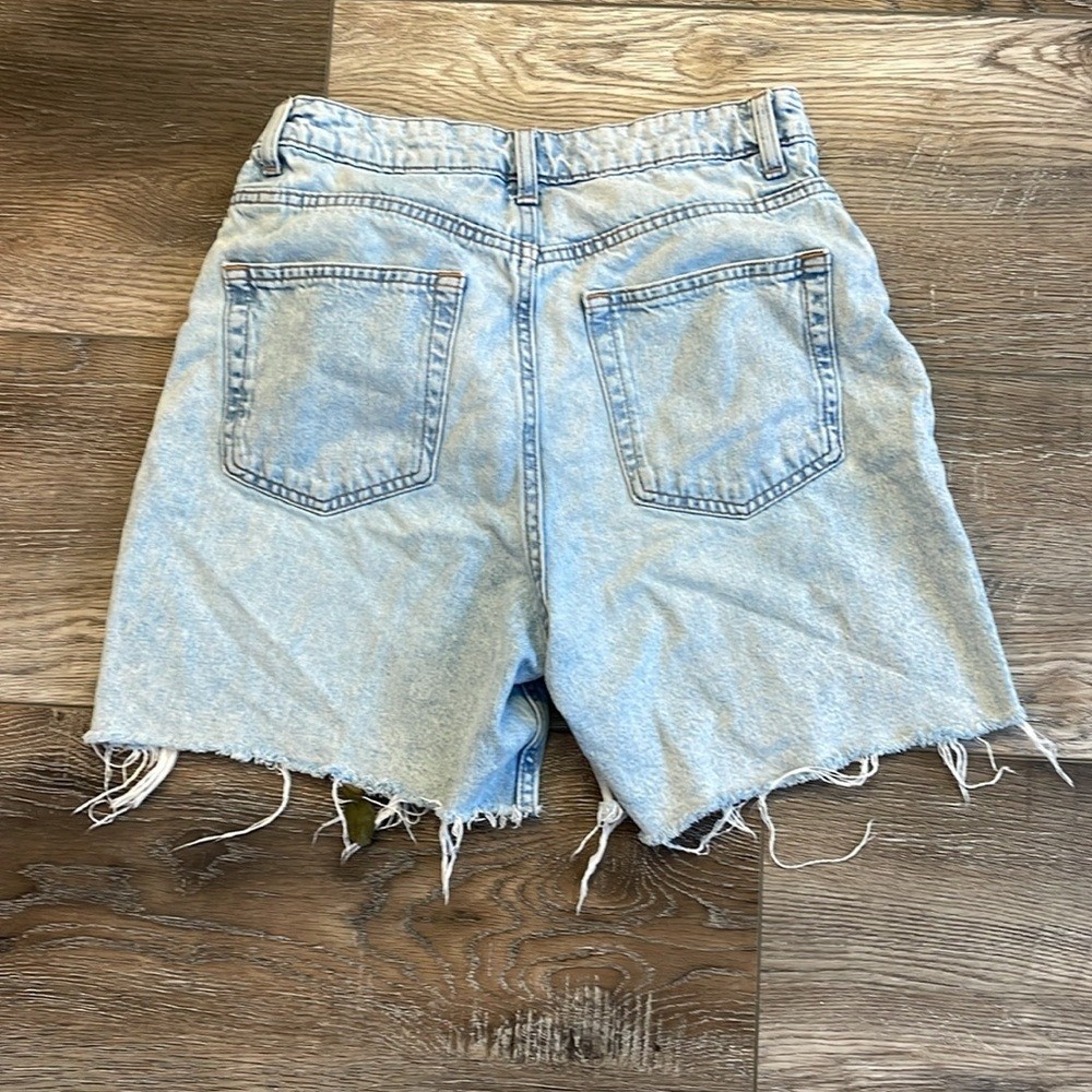 Divided shorts EUC size 6