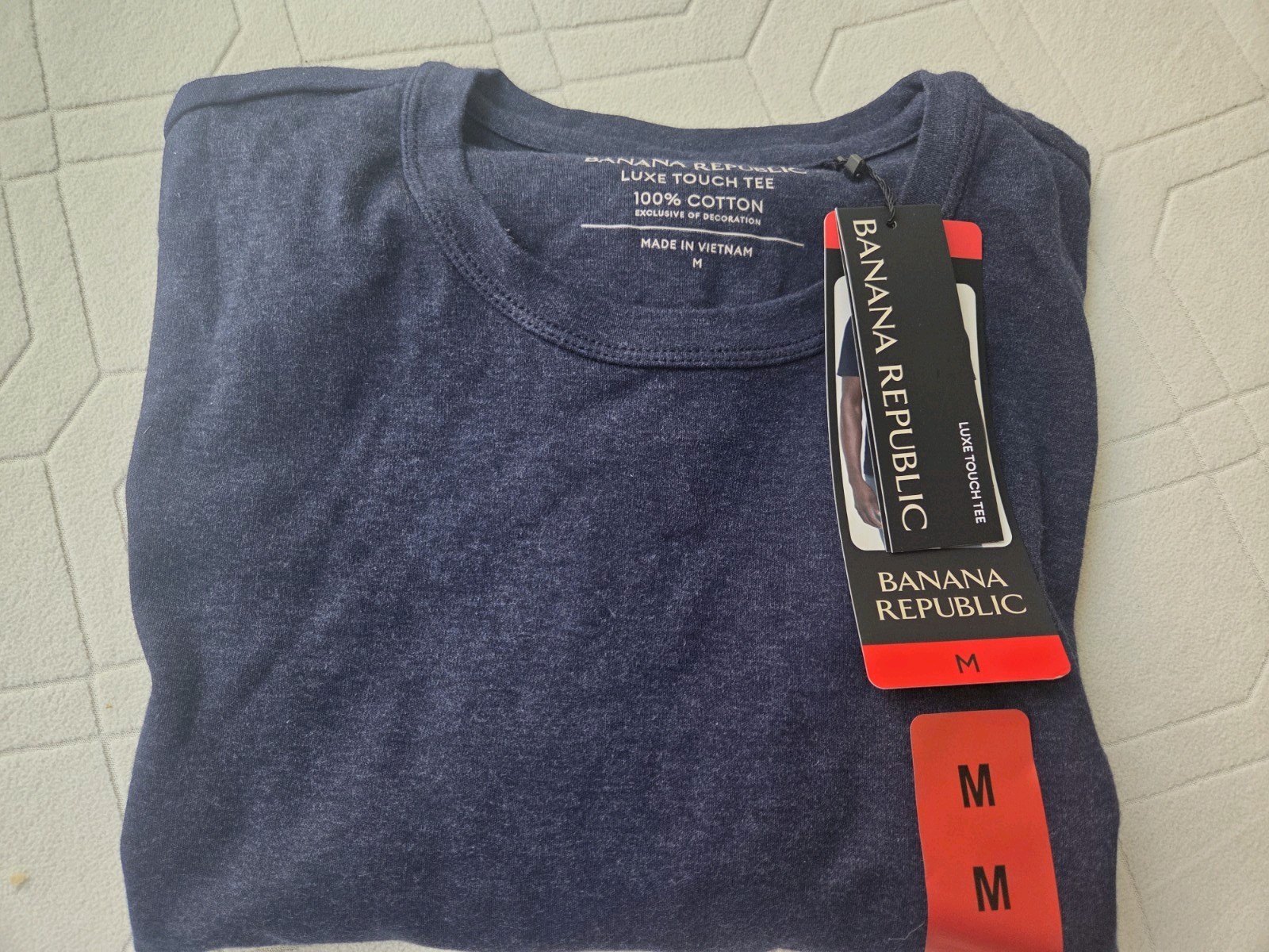 Banana Republic Men’s Luxe Touch Tee Navy Blue T-Shirt Size M NWT
