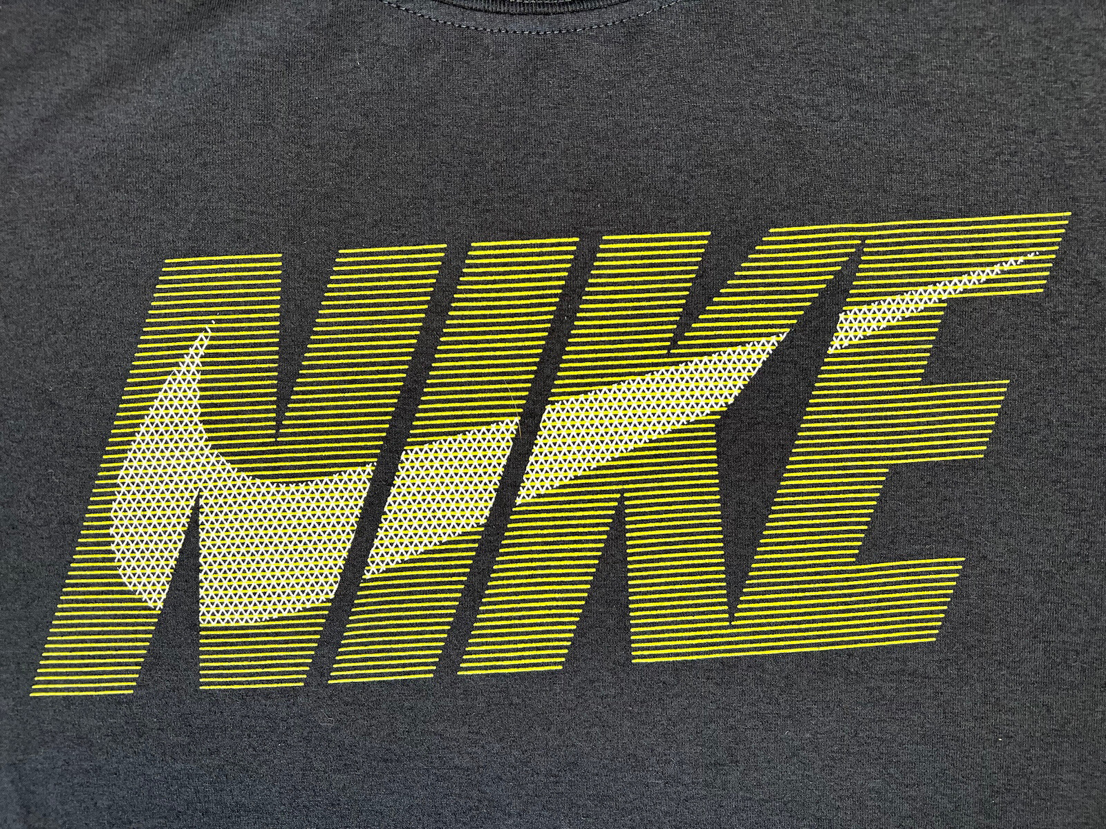 Nike Legend Swoosh Men’s Sportswear T-Shirt Active Short Sleeve Graphic Tee Sz L