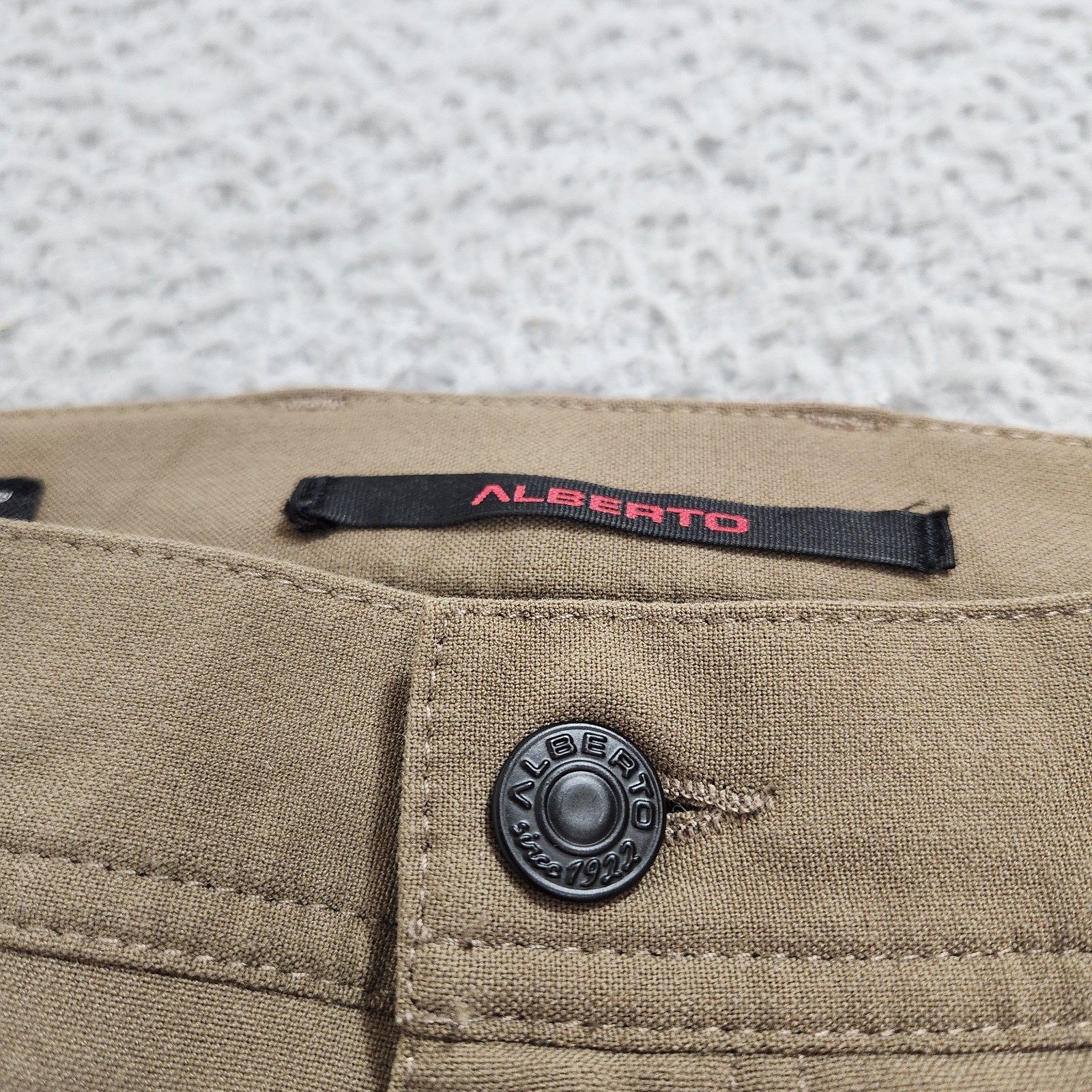 Alberto Pants Mens 30×32 (Fits 31×30) Brown Stone Chino Modern Fit Ceramica