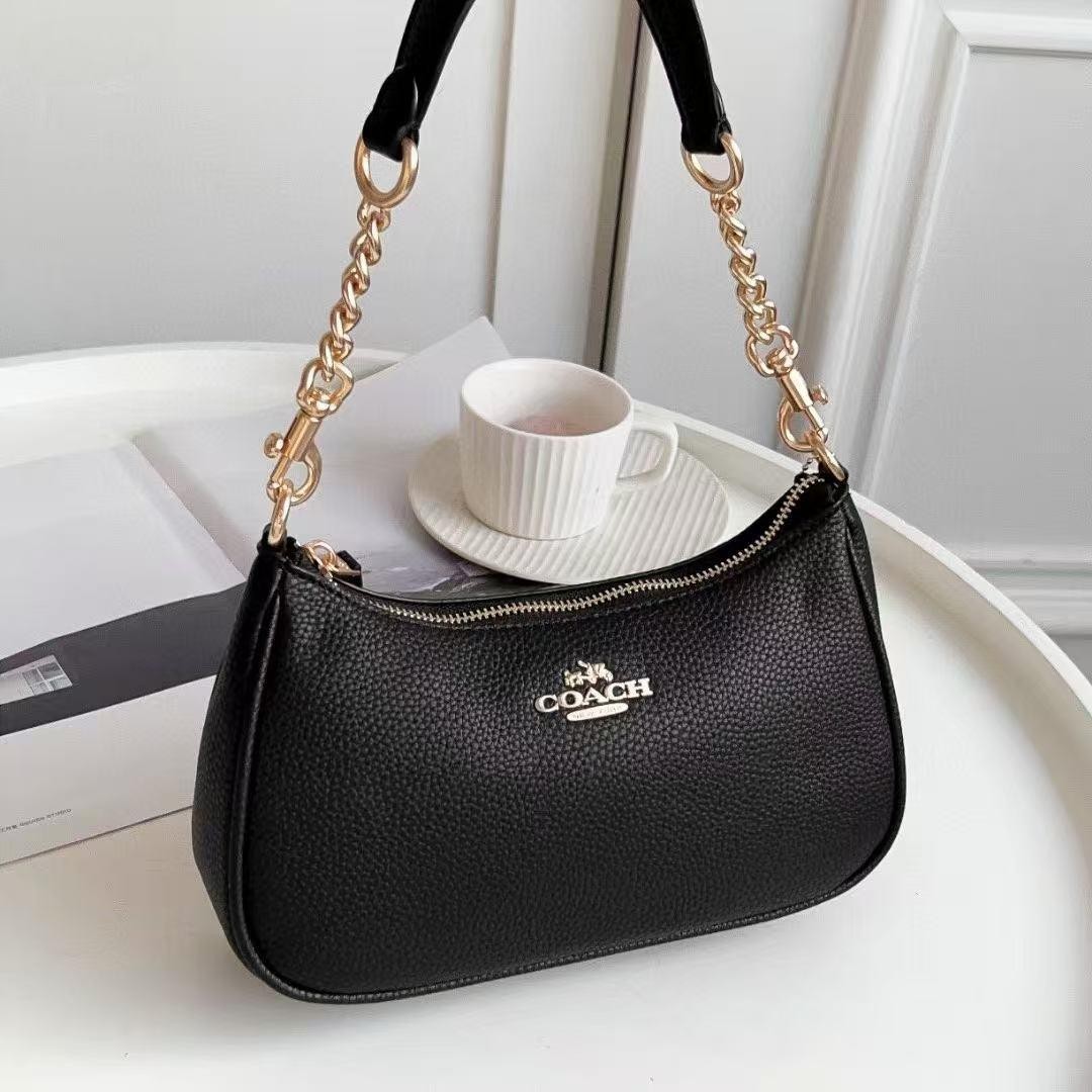 Coach Teri Shoulder Bag Refined pebble leather/Black , Only unpacked, not used