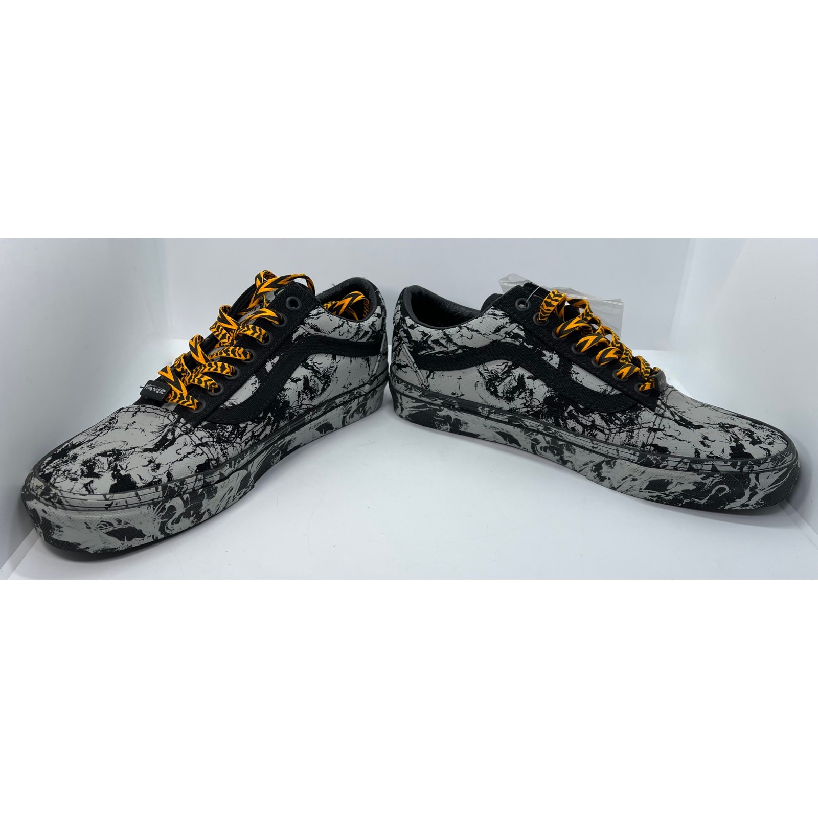 Vans HuaTunan Year of the Tiger Old Skool Black Sneakers Men 6.5 Women 8