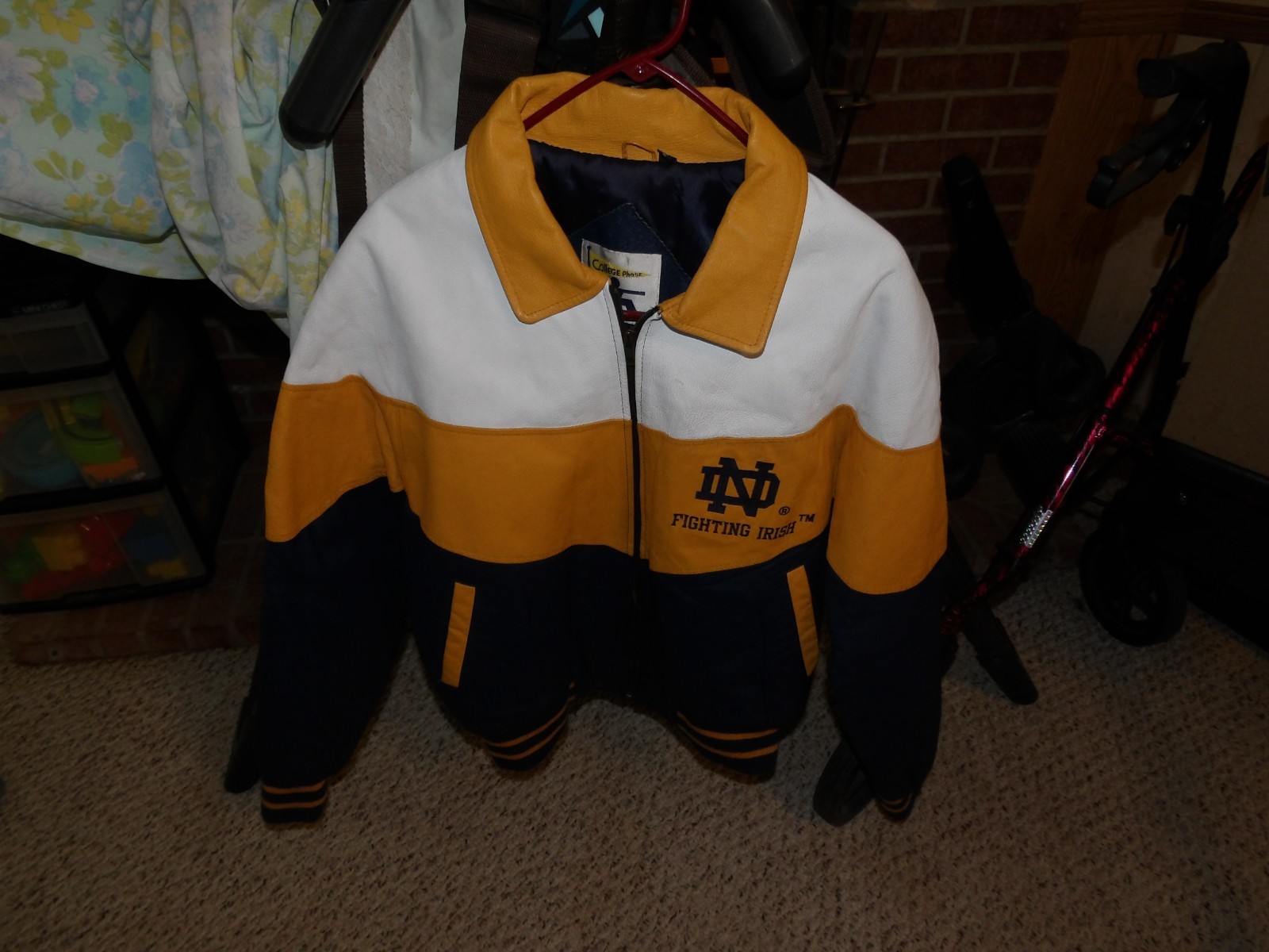 VTG College Phase Varsity Jacket Mens M Yellow Notre Dame Fighting Irish Leather
