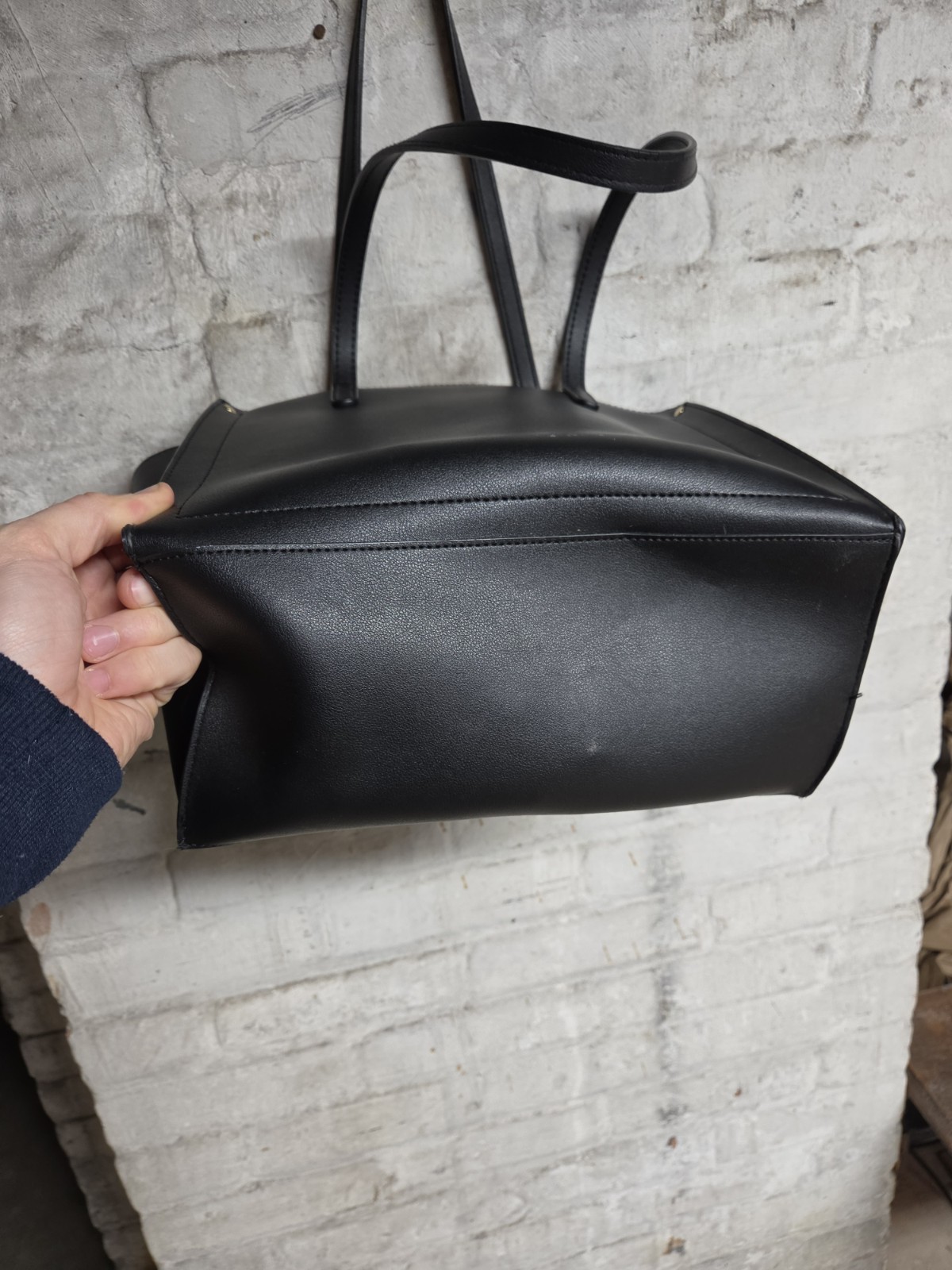 Nanette Lepore Black PU Leather Shoulder Bag With Clip On Wallet