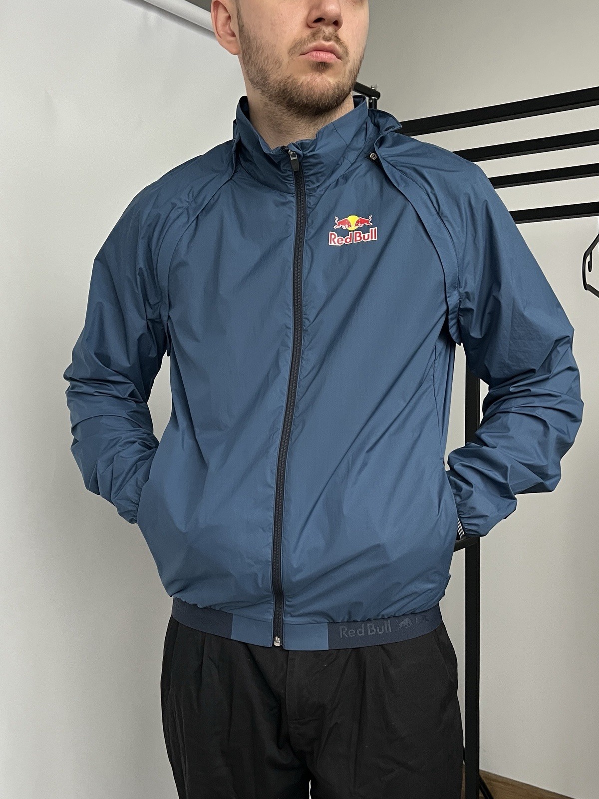Red Bull Athletes Only Performance Jacket / Gilet – Blue – Size M – Redbull