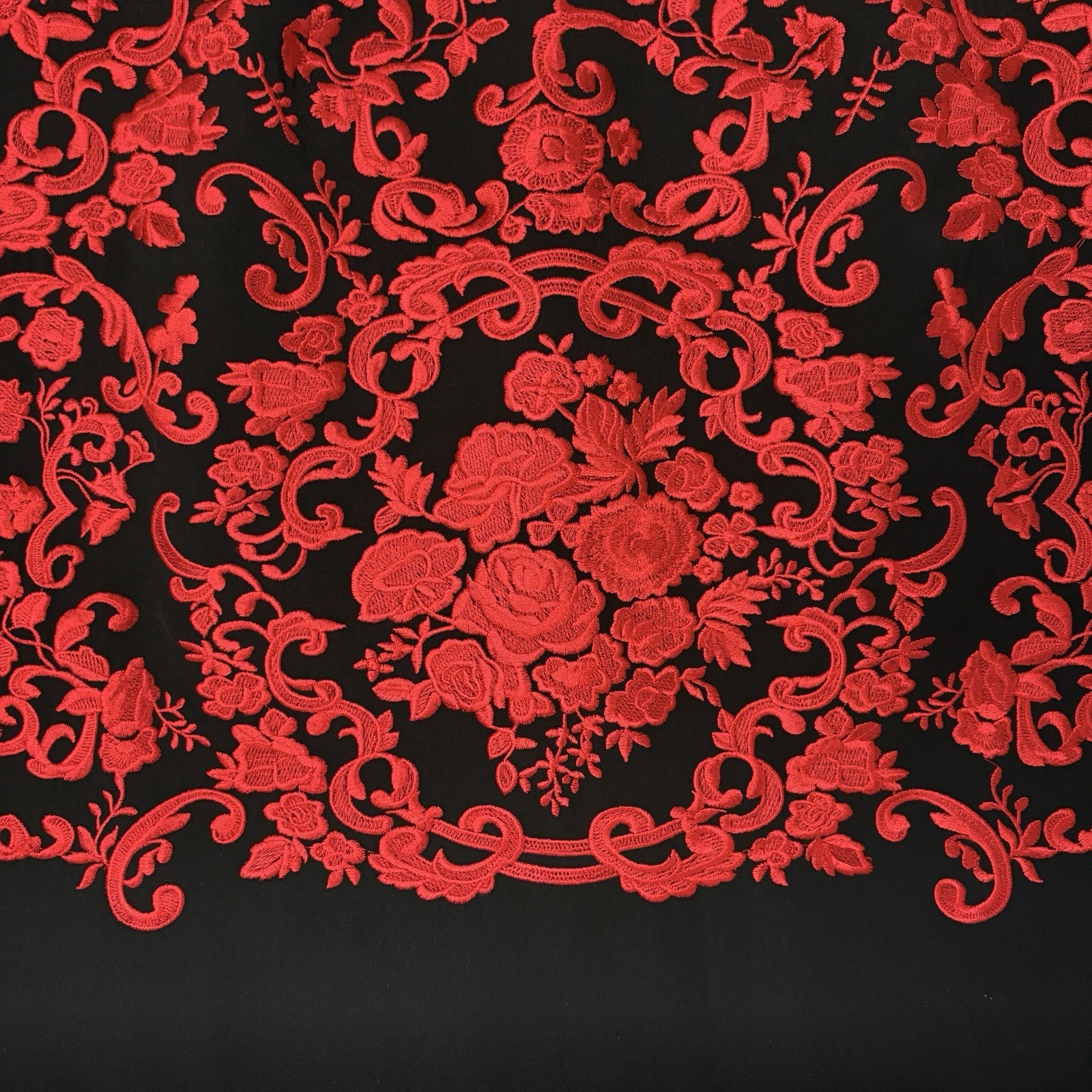 Dolce&Gabbana SS15 Runway Dress Red Embroidered Black Archival 2015 IT 40/US4/S