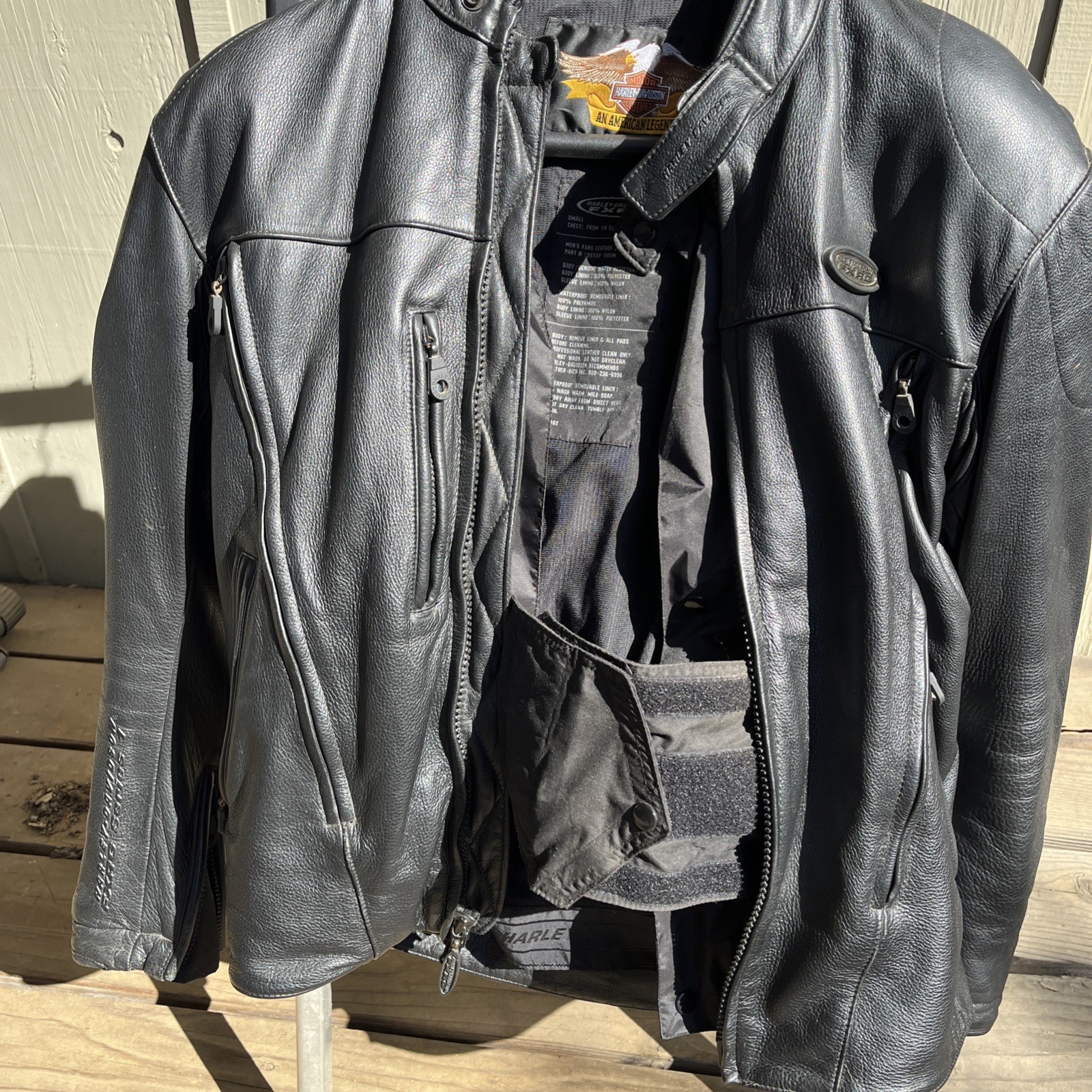 “03Harley Davidson FXRG Triple Vent System Leather Jacket w/Zip Out Liner Size S