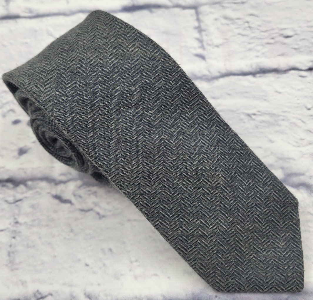 Bar III Polyester Rayon Wool Blend Tie Gray Geometric Necktie Skinny 57 x 2.5