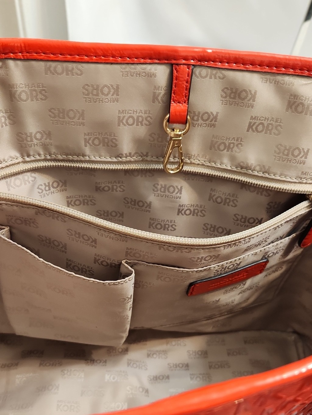 Michael Kors Jet Set Travel MD Carryall Clementine Orange Tote