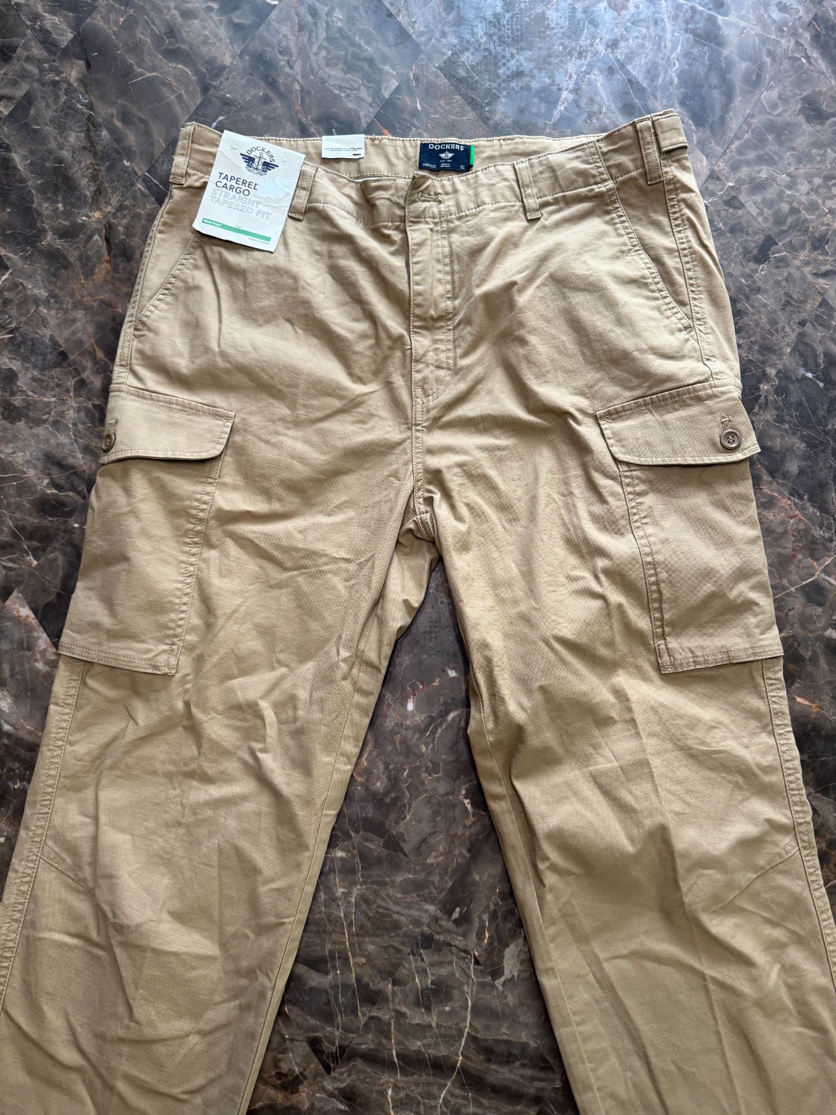 Dockers NWT Men’s Tapered Cargo Pants Khaki Casual Trousers 36×34