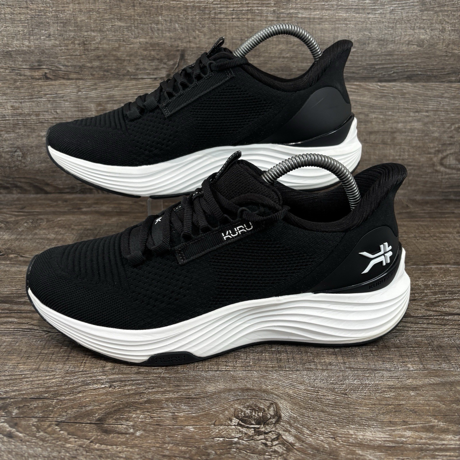 Kuru Atom 2 Shoes Men’s 8 Wide Jet Black Bright White Running Walking Sneakers