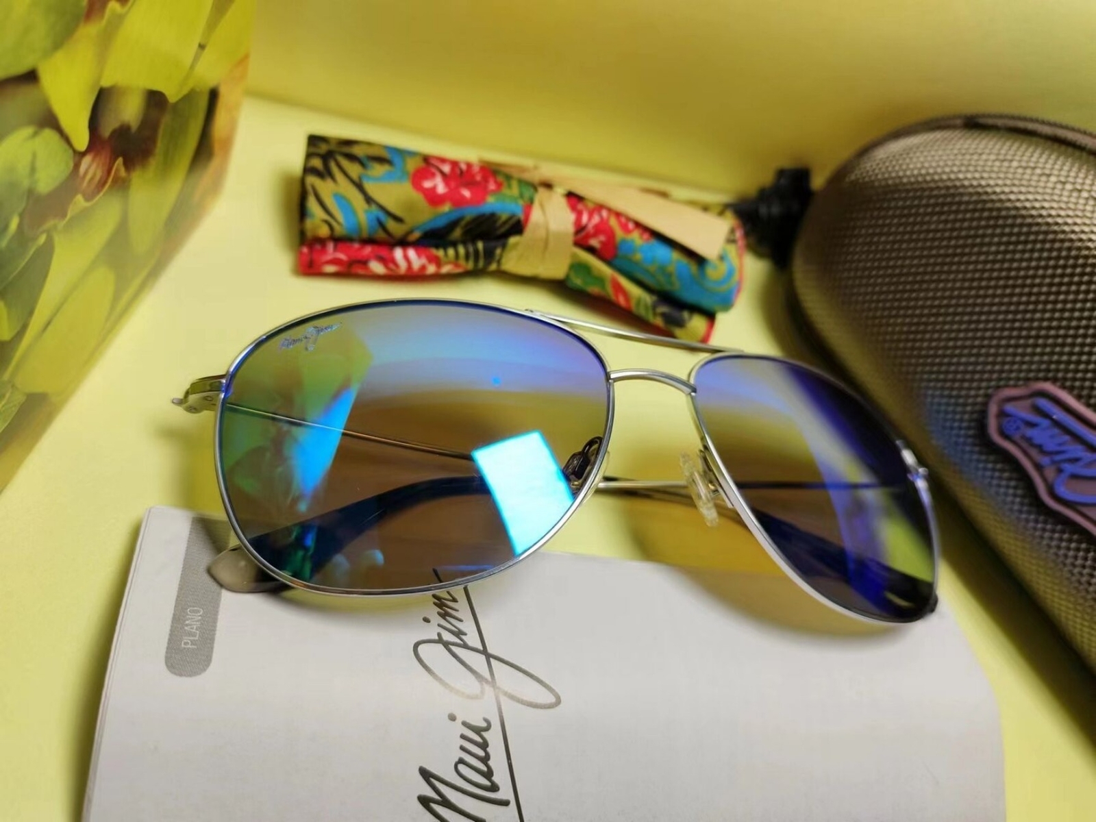Maui Jim B247-17 CLIFF HOUSE Silver POLARIZED Hawaii Blue Lens Aviator Sunglass