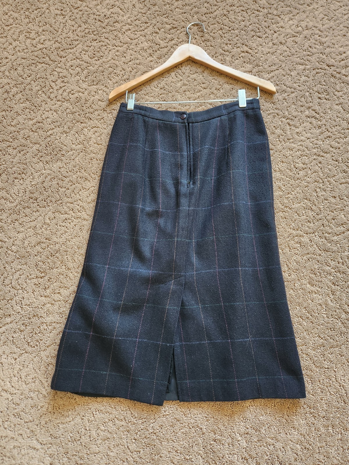 2 Pieces Navy Blue “E. H. Woods” Size 10 Skirt Suit Nice