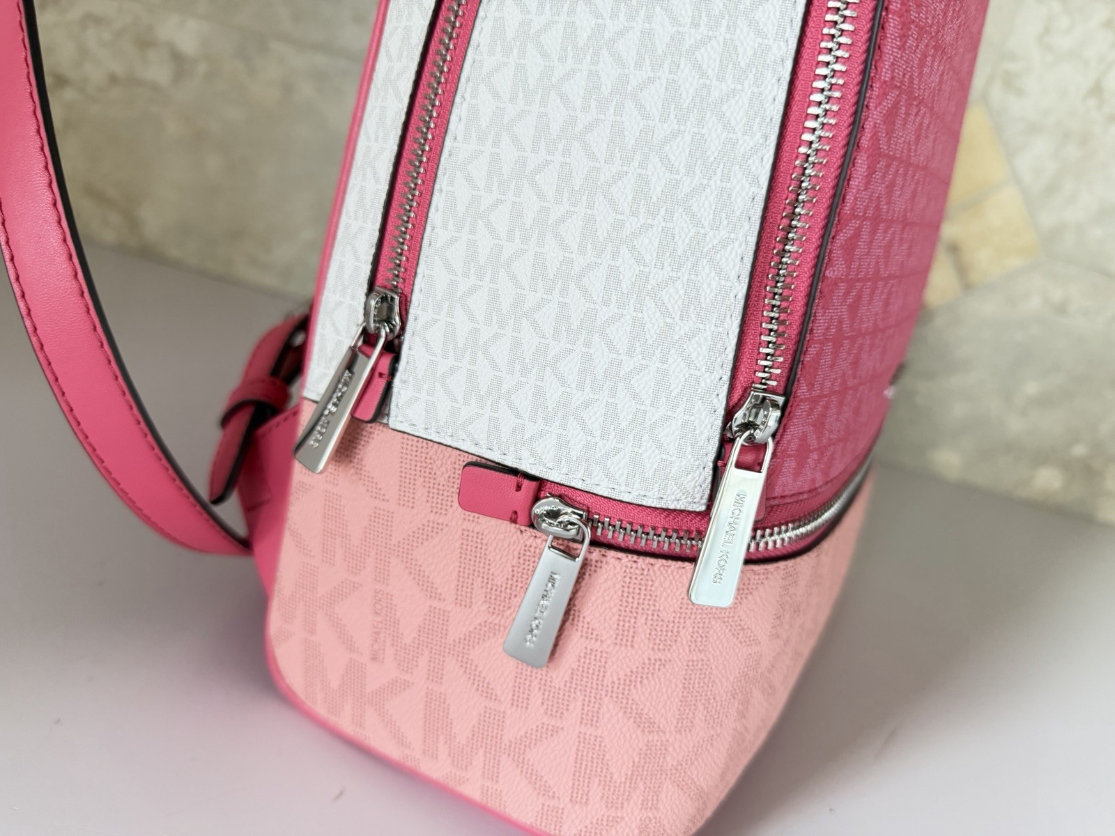 Michael Kors Rhea Medium Zip Backpack MK Color-Block Hibiscus Multi