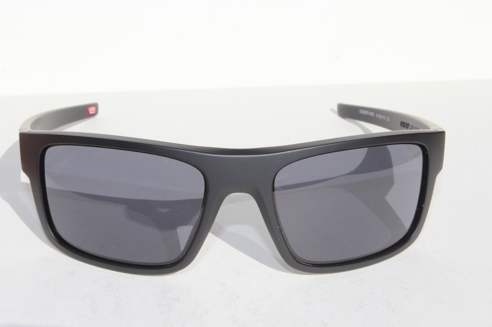 OAKLEY Drop Point Sunglasses Matte Black/Grey OO9367-01 NEW