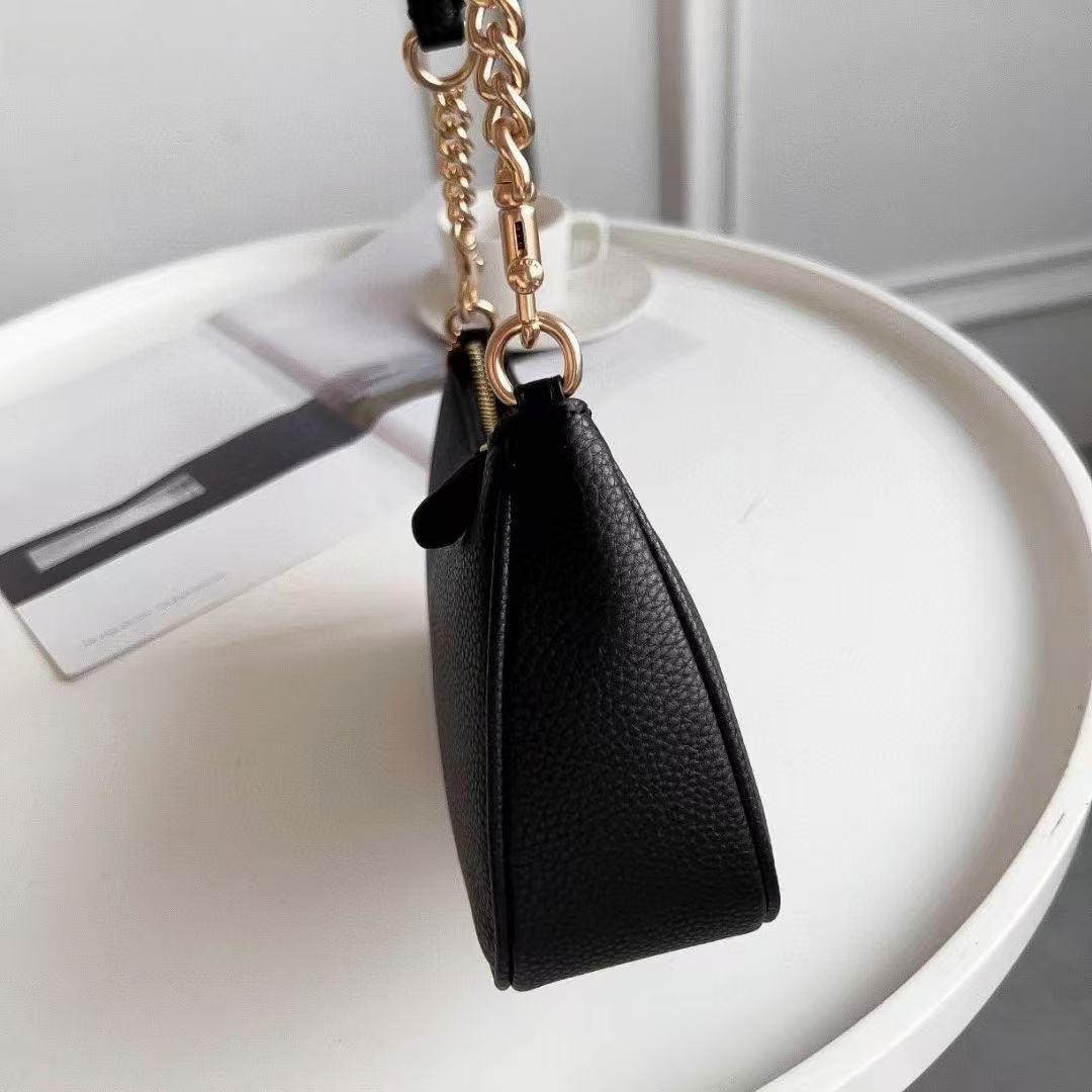 Coach Teri Shoulder Bag Refined pebble leather/Black , Only unpacked, not used