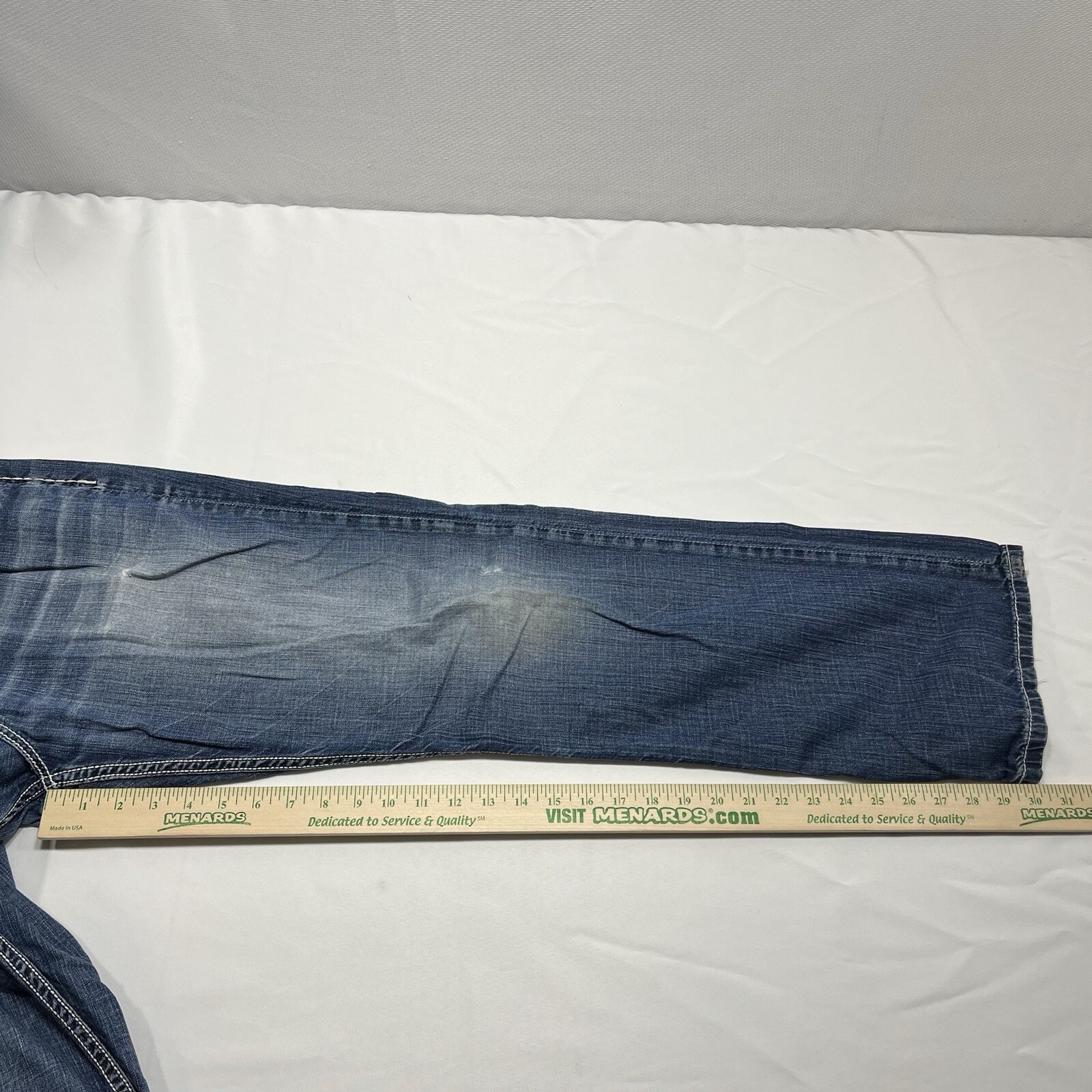 Men’s Buckle BKE Tyler Size 32R (30×30”) Denim Blue Jeans Distressed Frayed Cuff