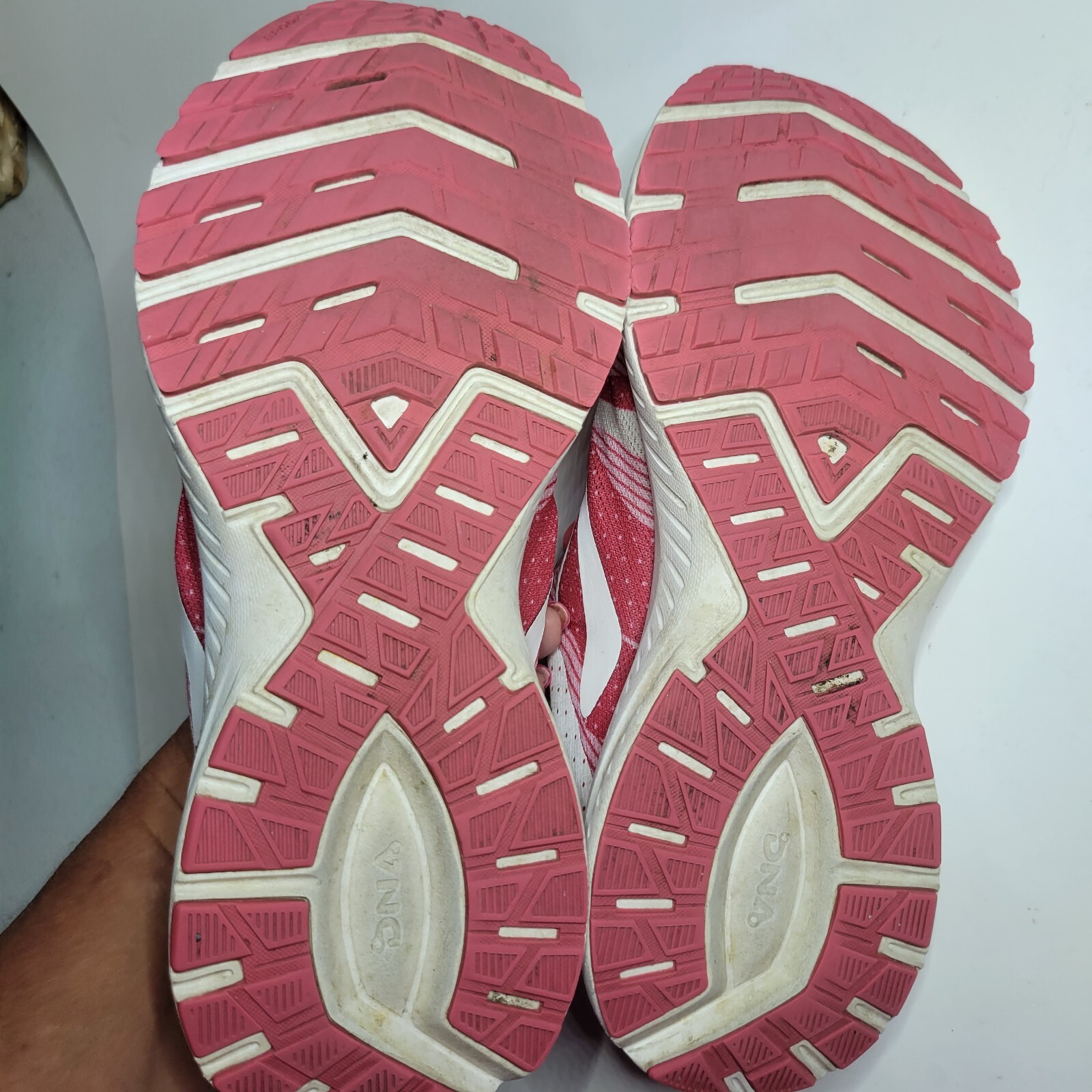 Brooks Launch 6 Womens Shoes Sneakers Size 8 Pink 1202851B685 Running Athletic