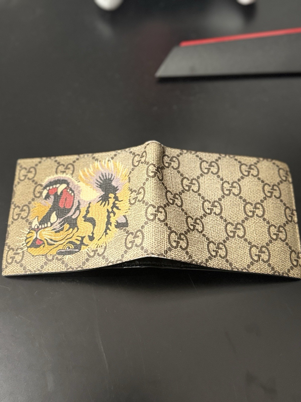 Gucci Tiger Wallet — Beige— Great Condition