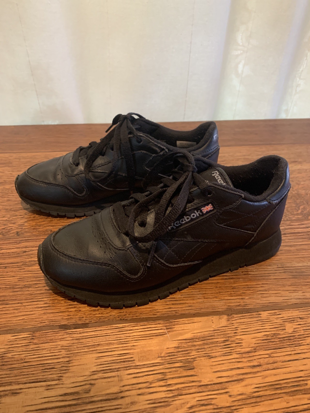Reebok Classic Leather All Black Sneaker Womens 5.5
