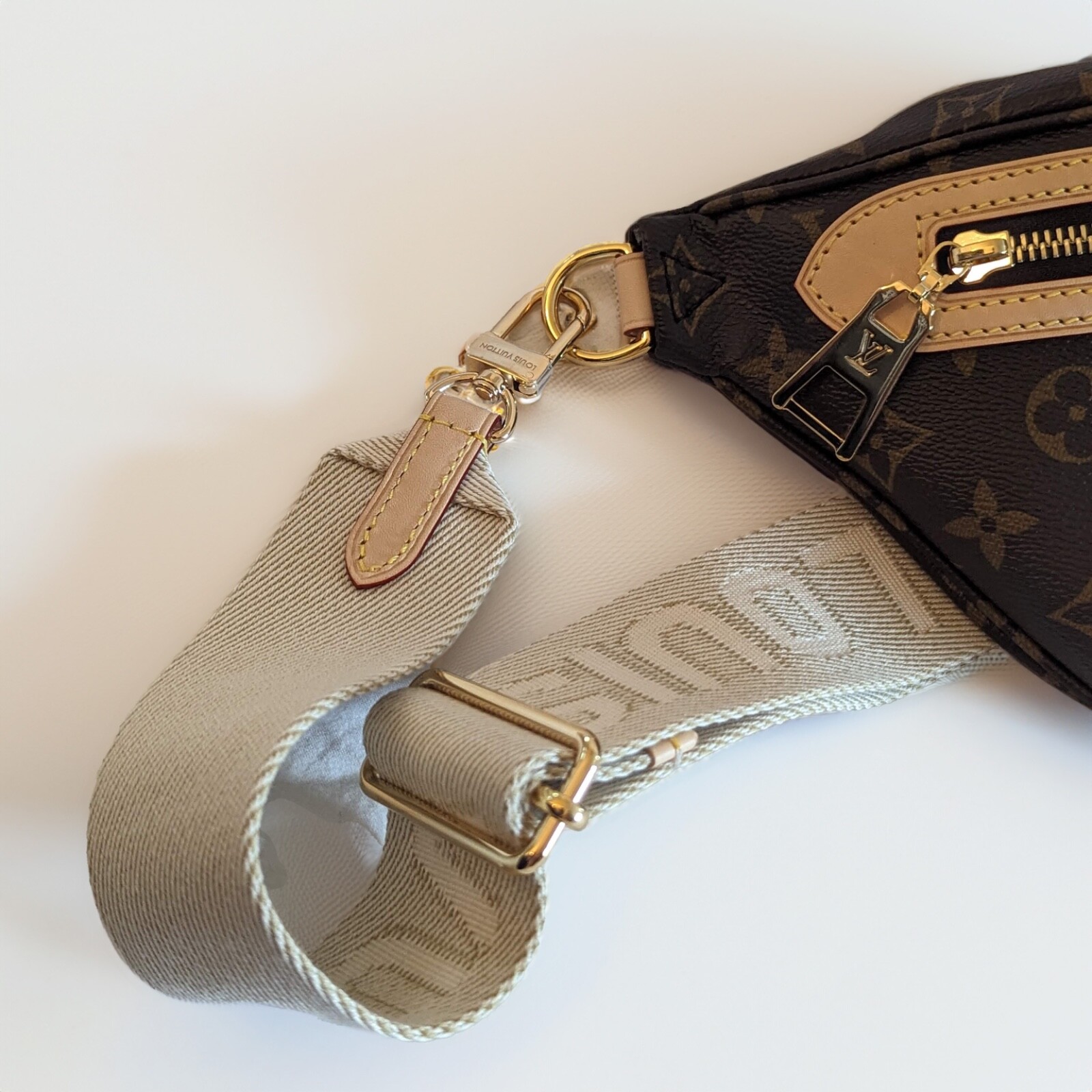 Louis Vuitton High Rise Monogram Bumbag M46784 NWT