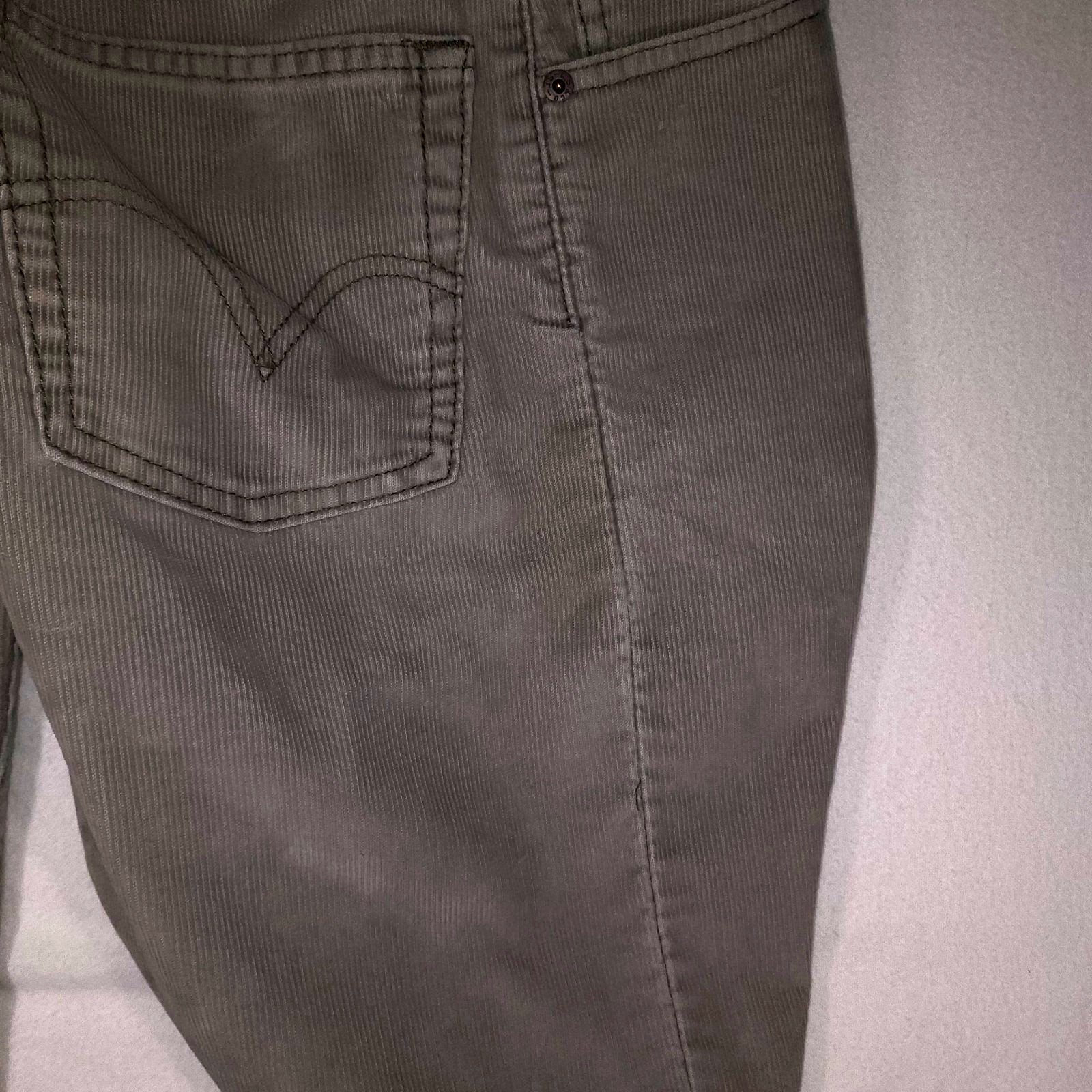 Levi’s 559 Khaki Gray Corduroy 30×32 Mens Relaxed Straight Leg Y2K ~ Light Wear
