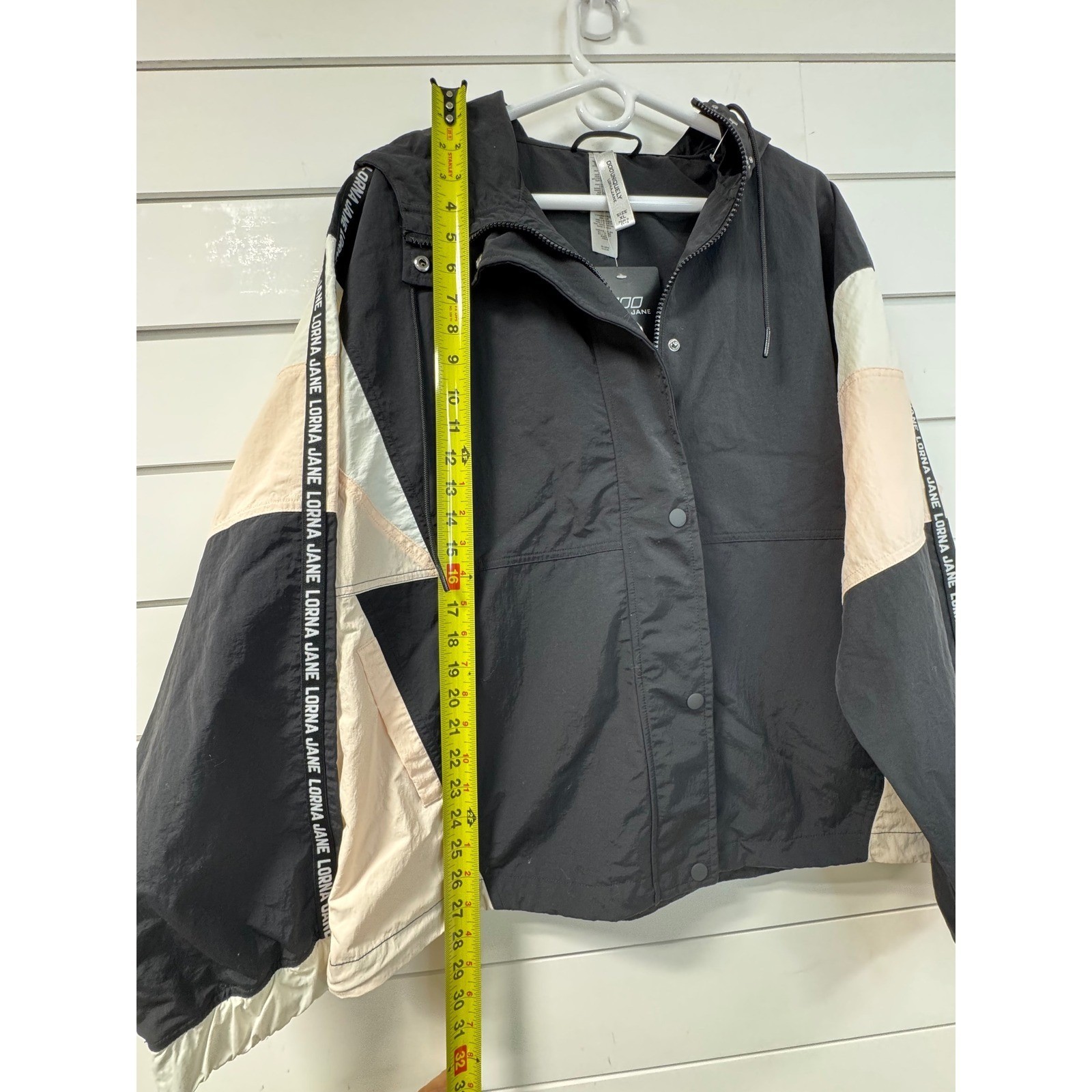 Lorna Jane Flashback Windbreaker Jacket Colorblock Hooded Black Peach New XL