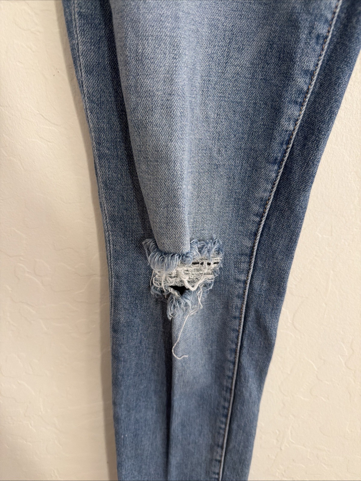 Favorite Daughter The Sara 28 X 28 Light Wash Super High Rise Skinny Jeans Blue