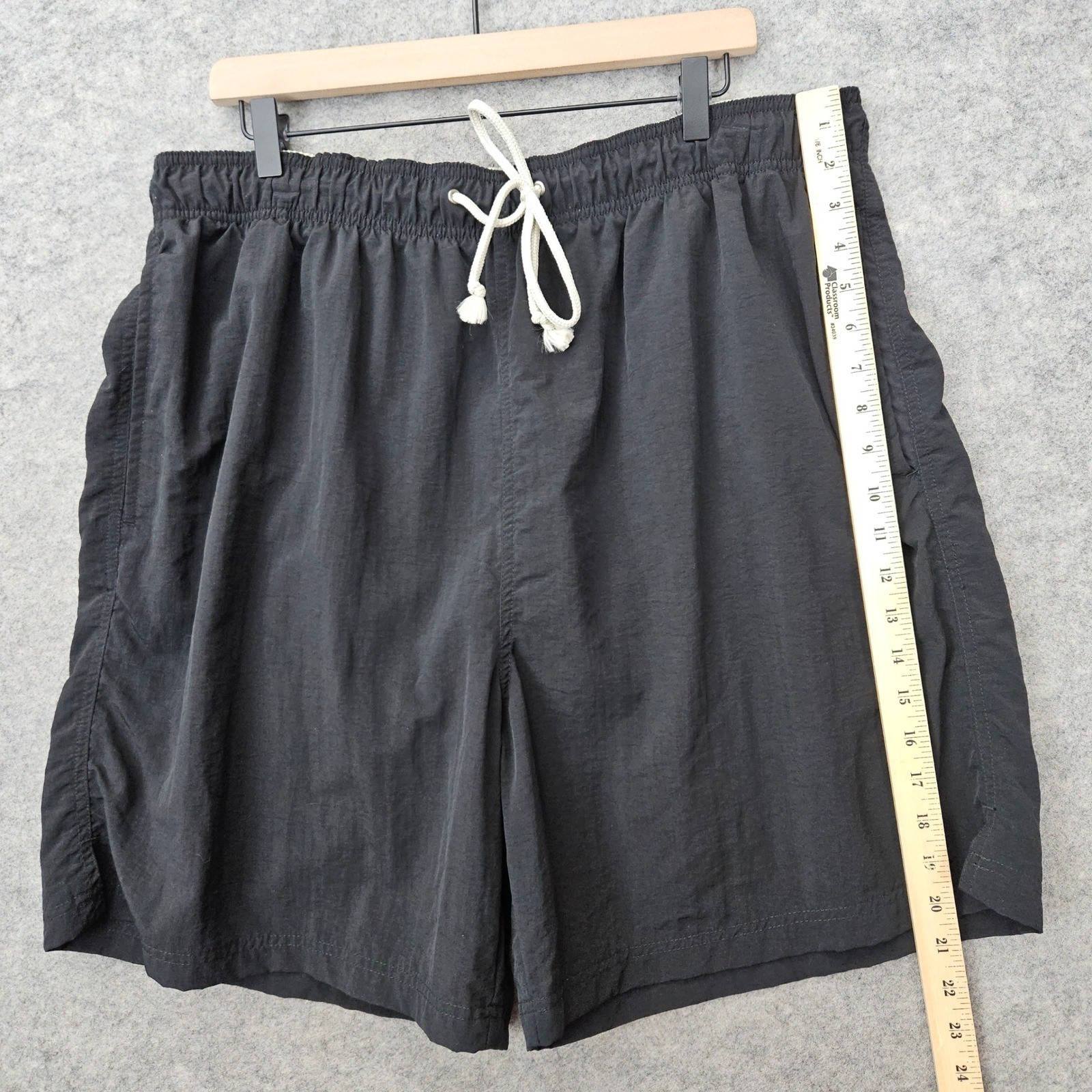 Sand N Sun Swim Trunks Men’s Black XL Nylon Mesh Lined Cargo Pocket Board Shorts