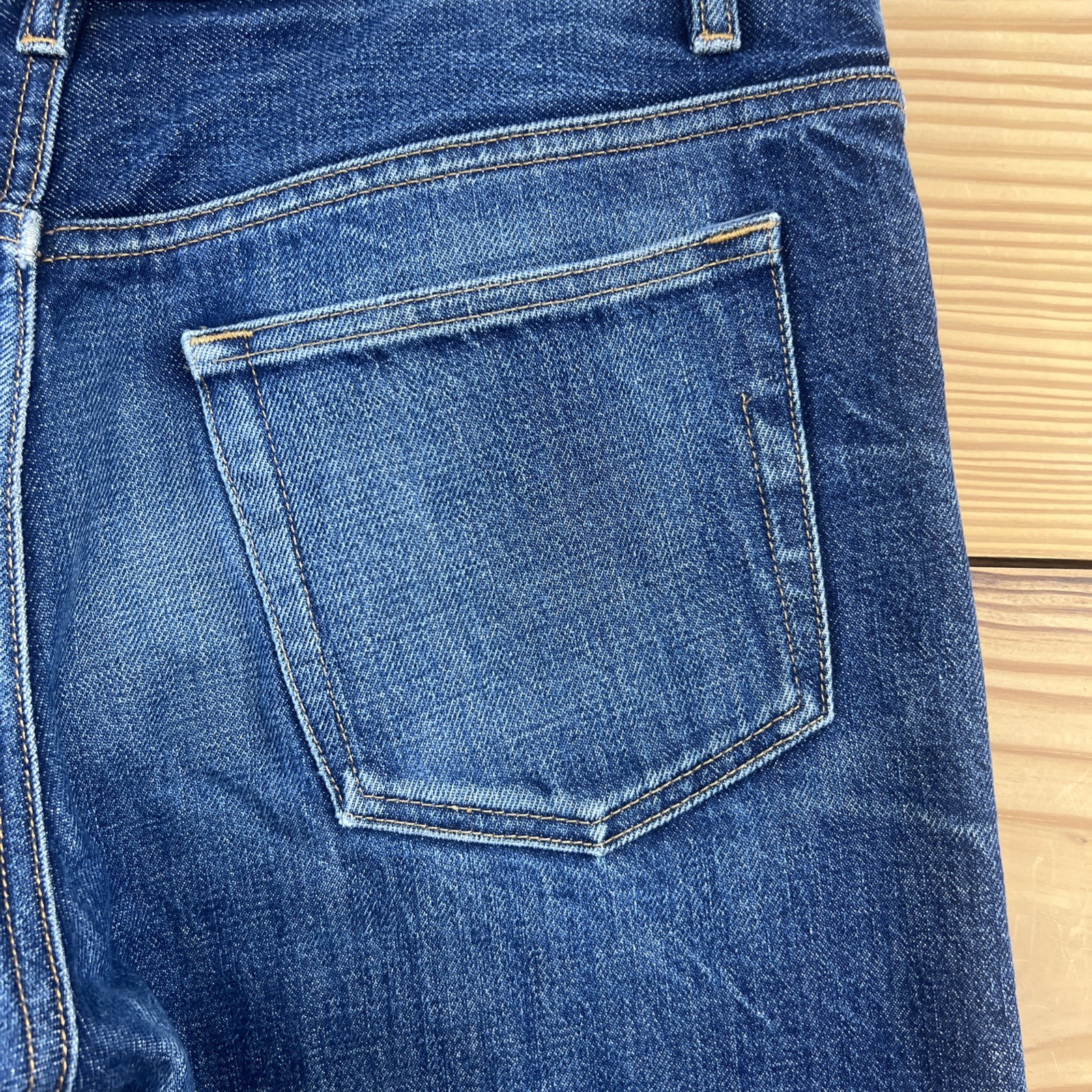 APC Mens Jeans Size 31 33″ Inseam Button Fly Straight Leg 100% Cotton Japan B163