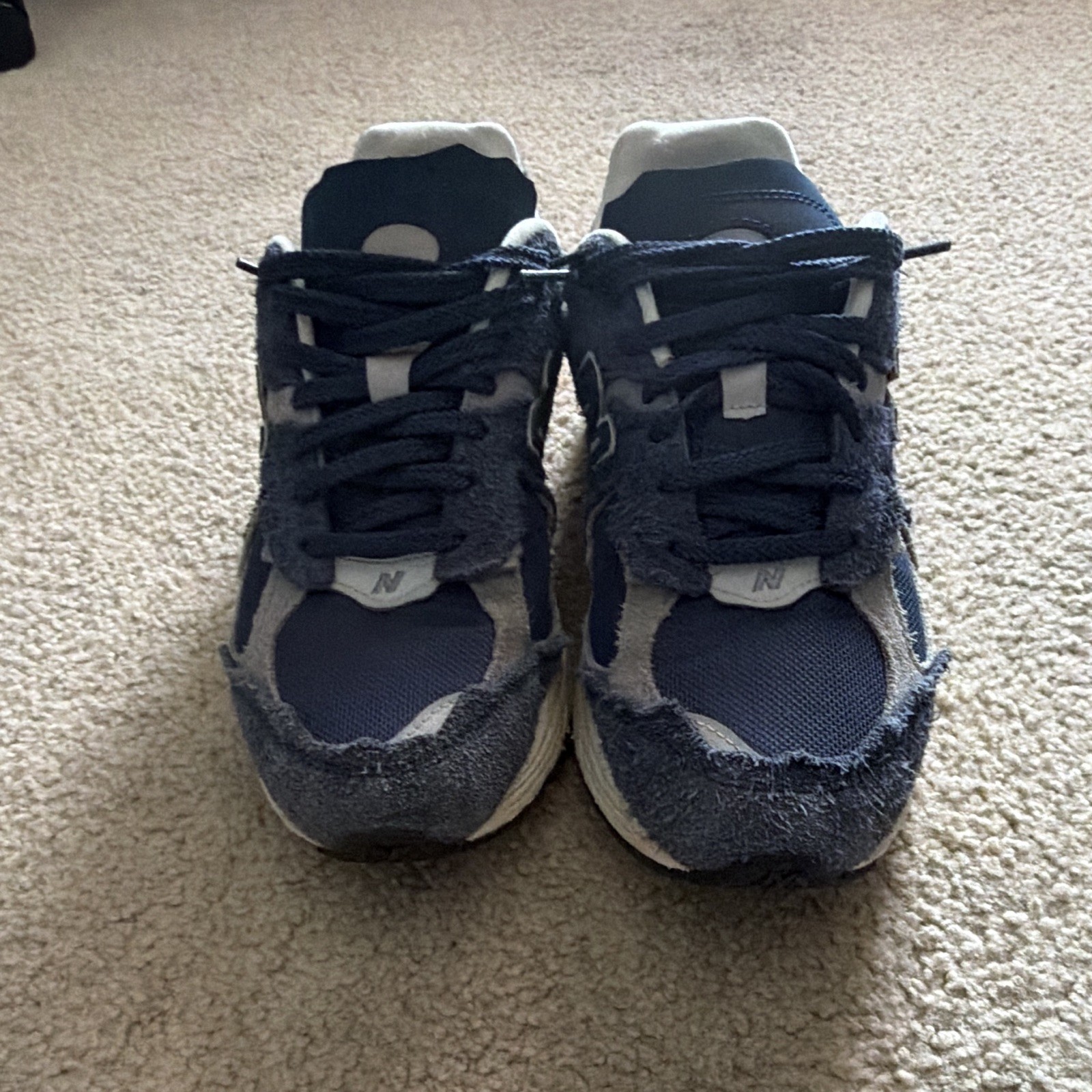 New Balance 2002R Blue/Gray/White Low Top Lace Up Sneakers Rubber Outsole