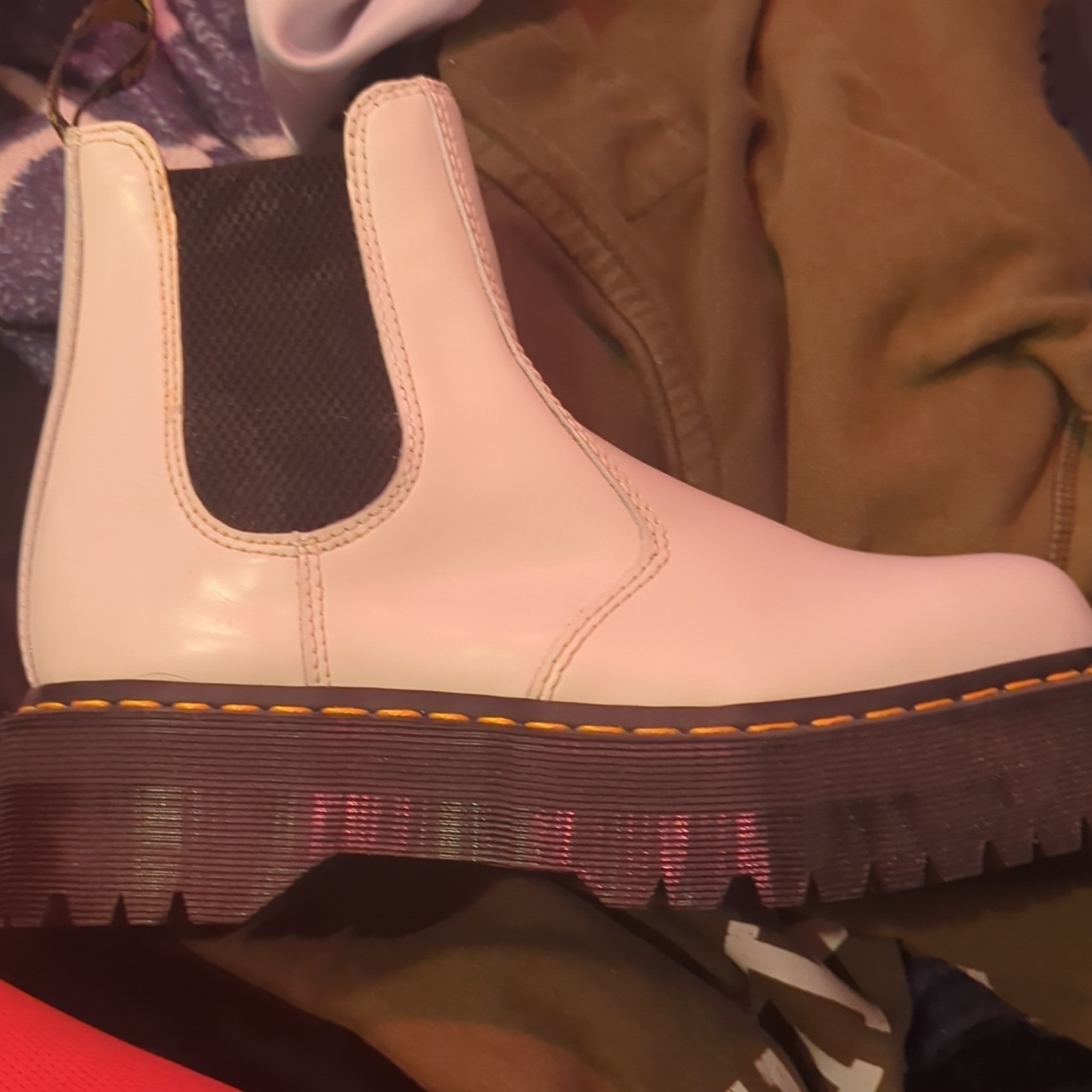 Doc Martens Unisex Chelsea Ankle Boots Leather Pull-On Elastic Gore 8
