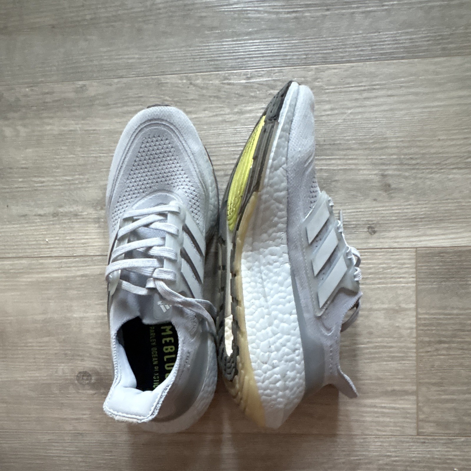adidas UltraBoost Ultraboost White Women/Adults Low Top Lace-Up Running Sneaker