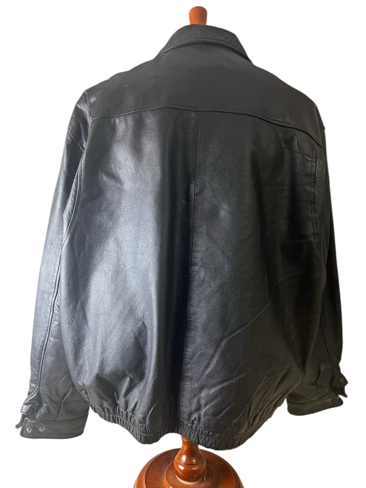 Trader Bay Men’s Black Leather Bomber Jacket YKK Zip Front Quilt Lining Size XL