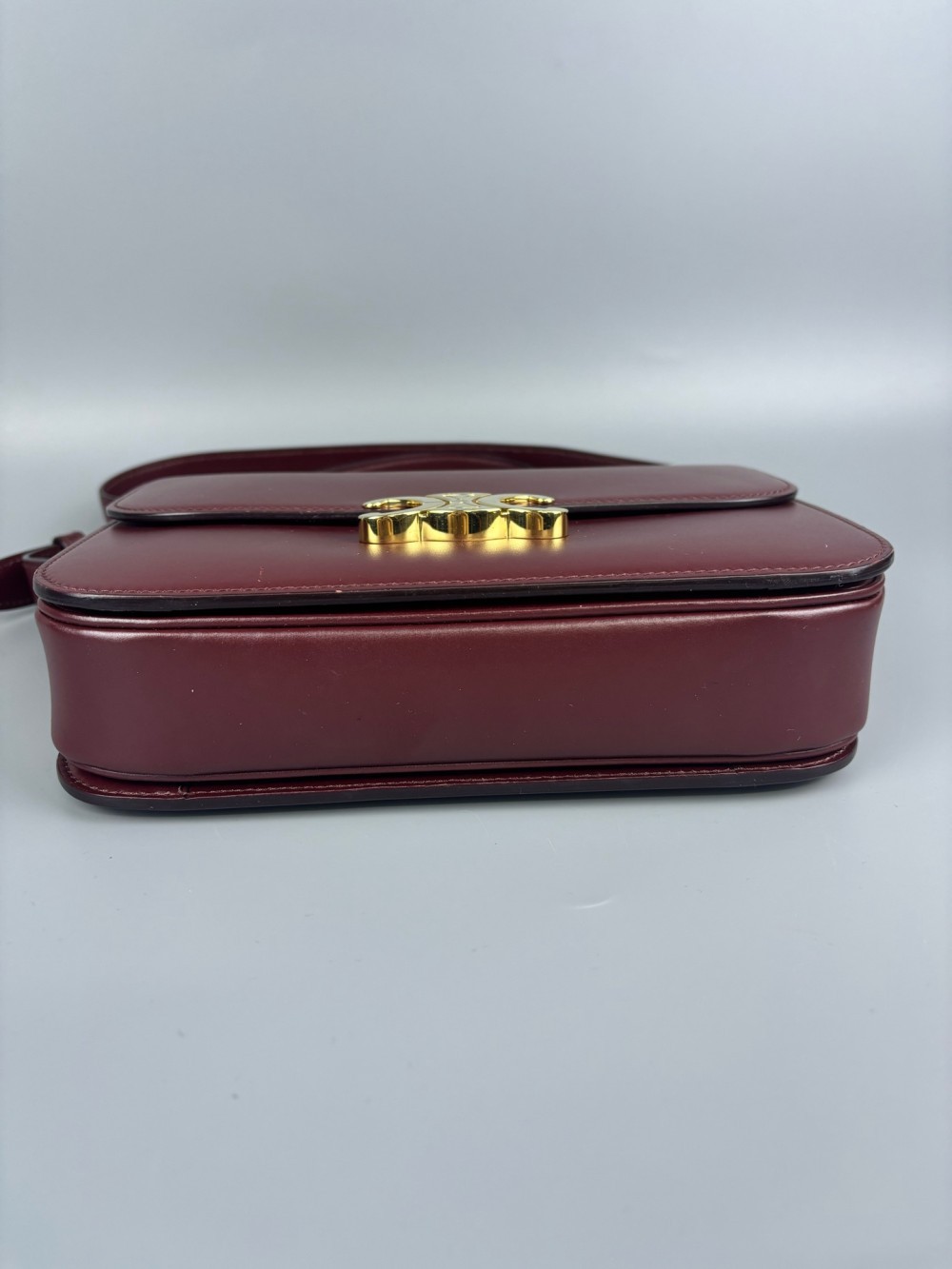CELINE Arc de Triomphe Tofu Bag, Medium, Burgundy, Leather, Gold Lock