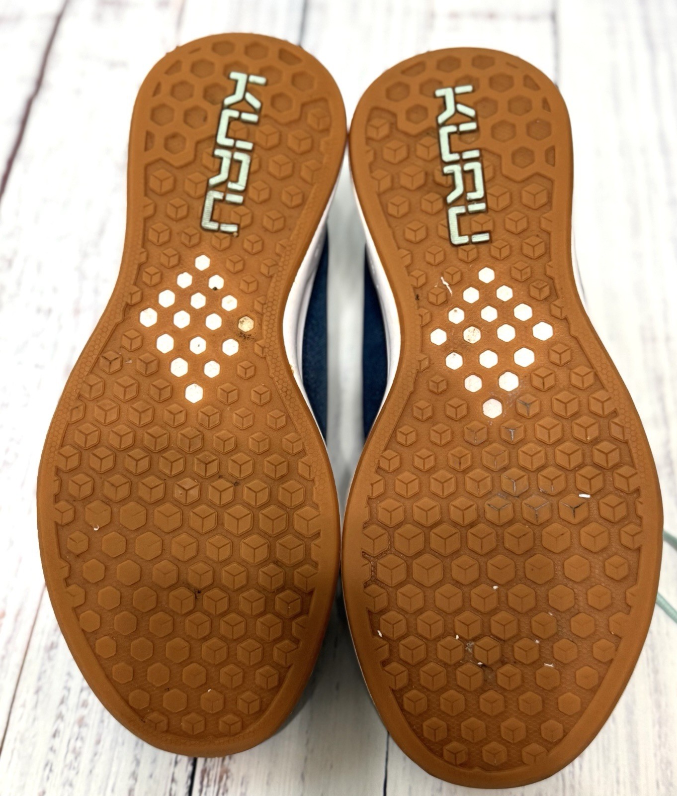 KURU Atom Women’s 9M Casual Walking Training Shoes Blue White Gum